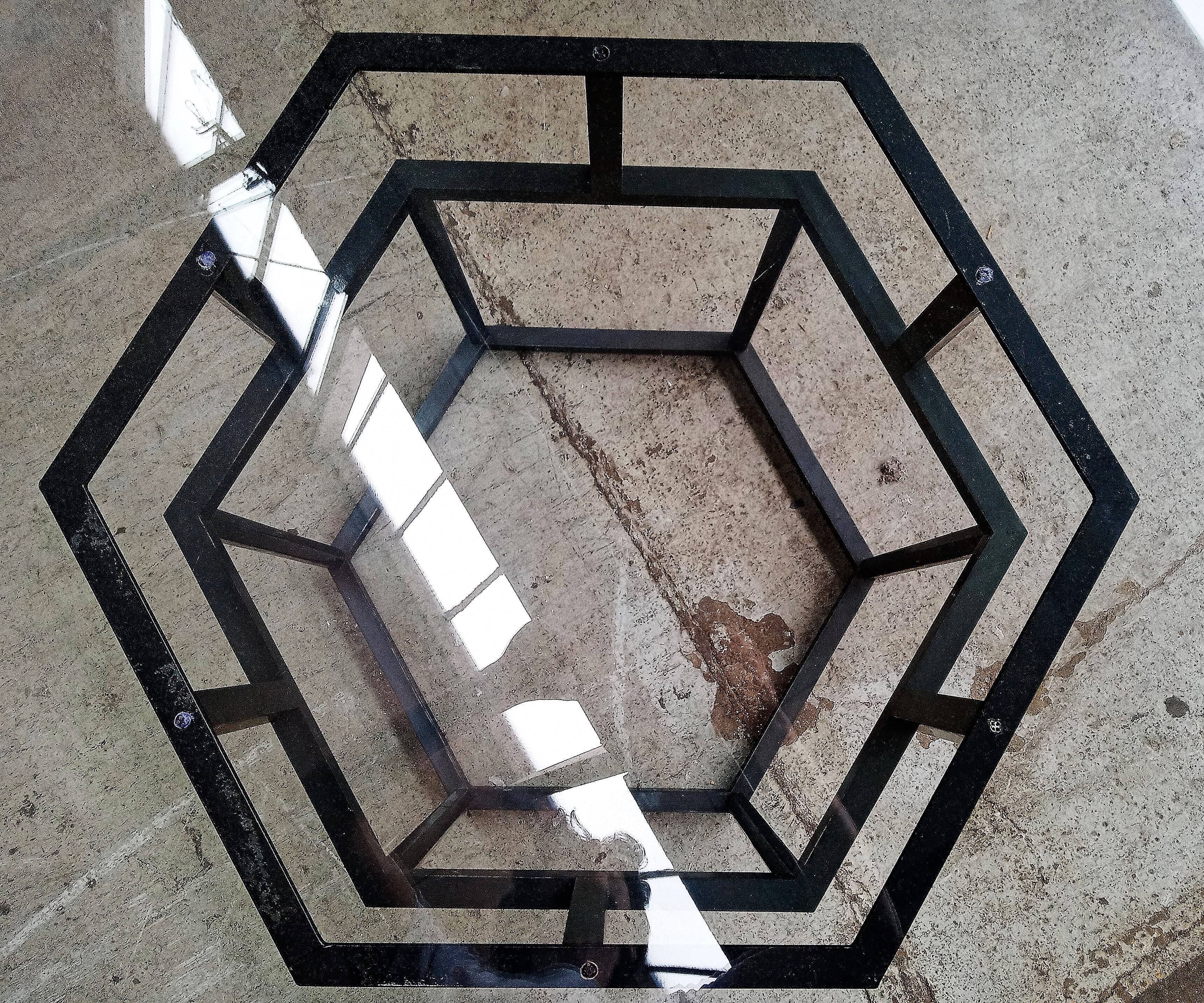 Table Roche Bobois glass and metal of the 80