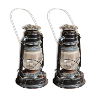 Paire de lampes tempêtes, dans leur jus