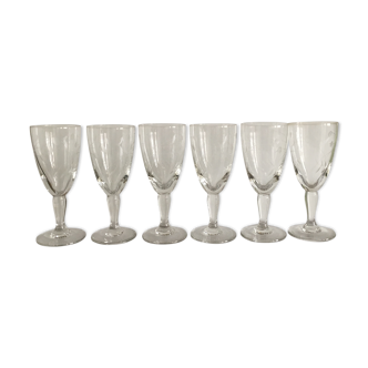 Lot de 6 verres à vin gravés sur pied