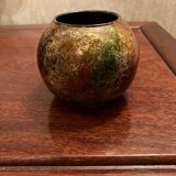 Vintage Line lacquered vase