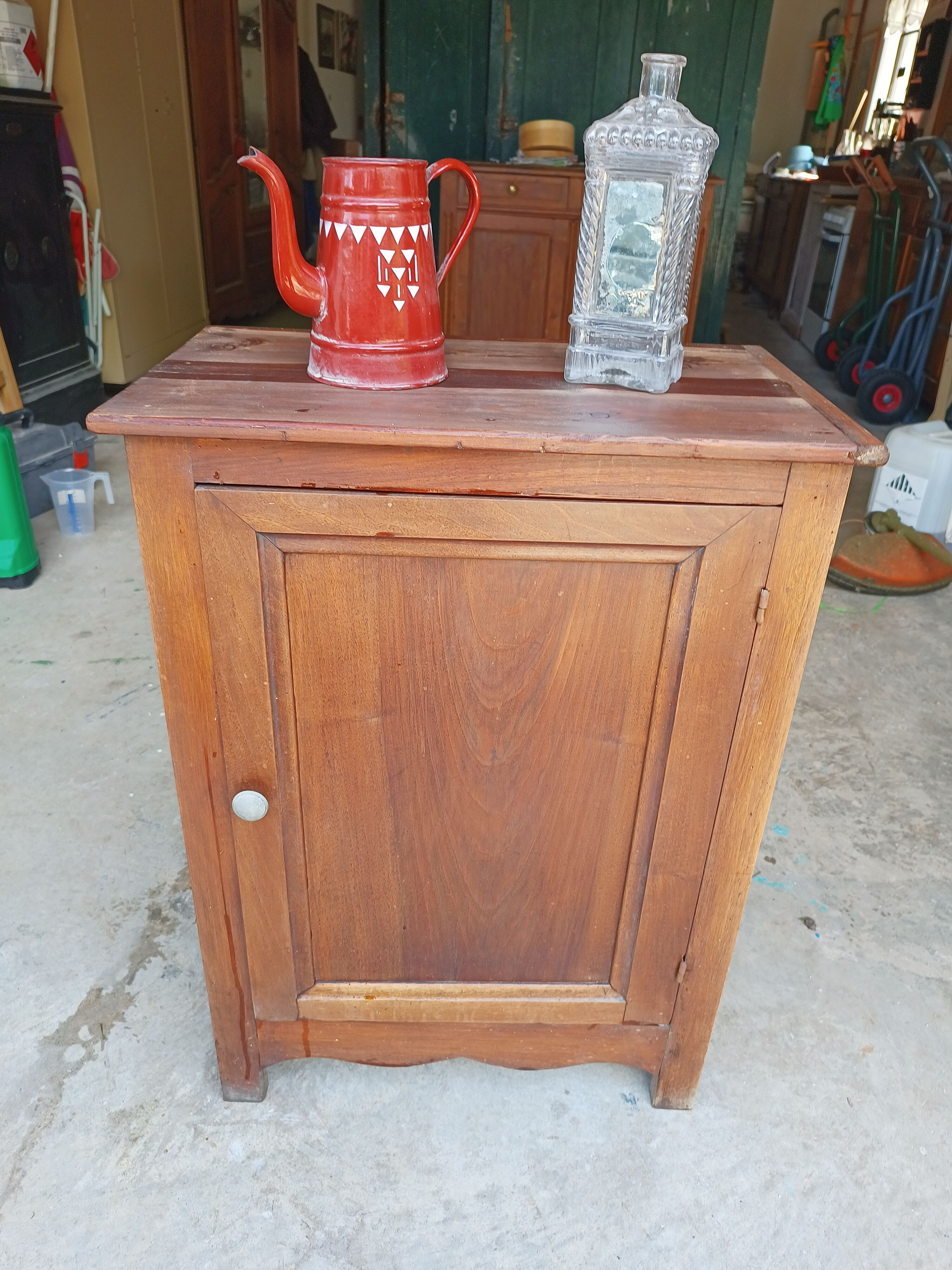 Vintage Parisian jam buffet