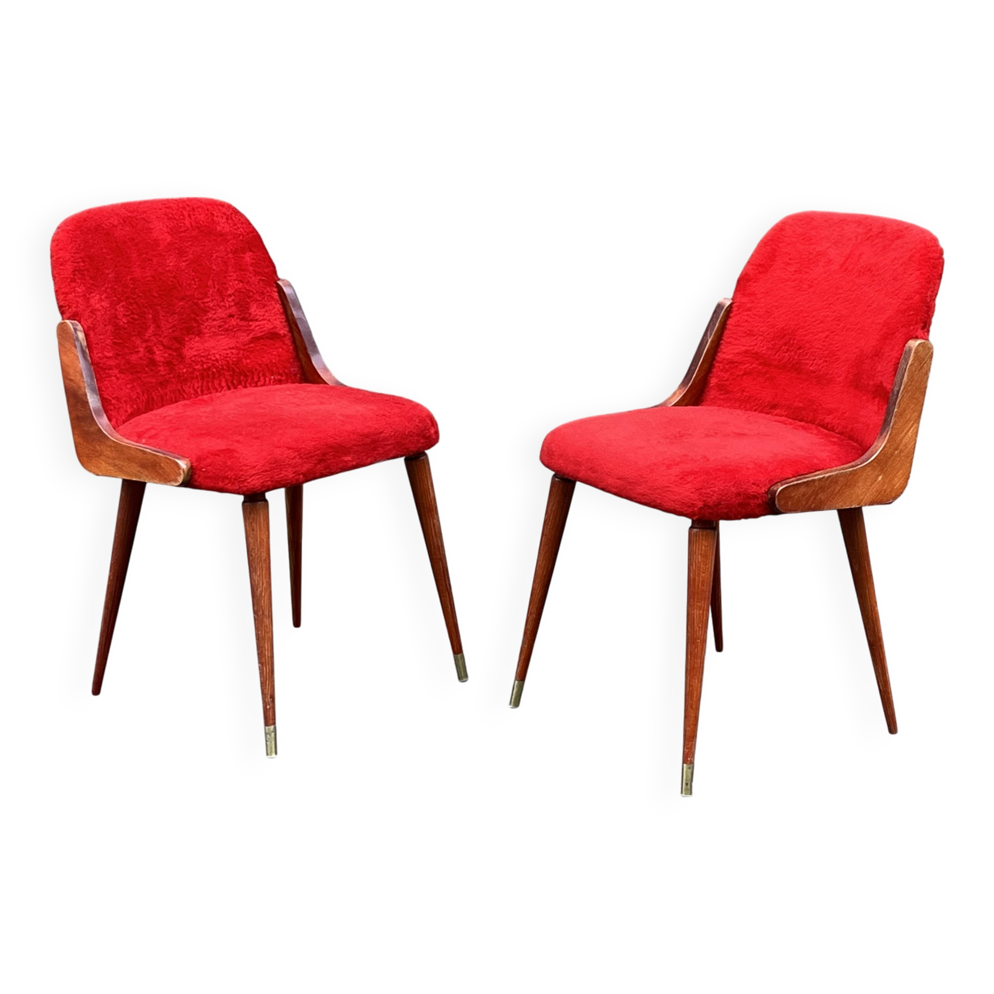 Pair of 1960s chairs in sheepskin and varnished wood