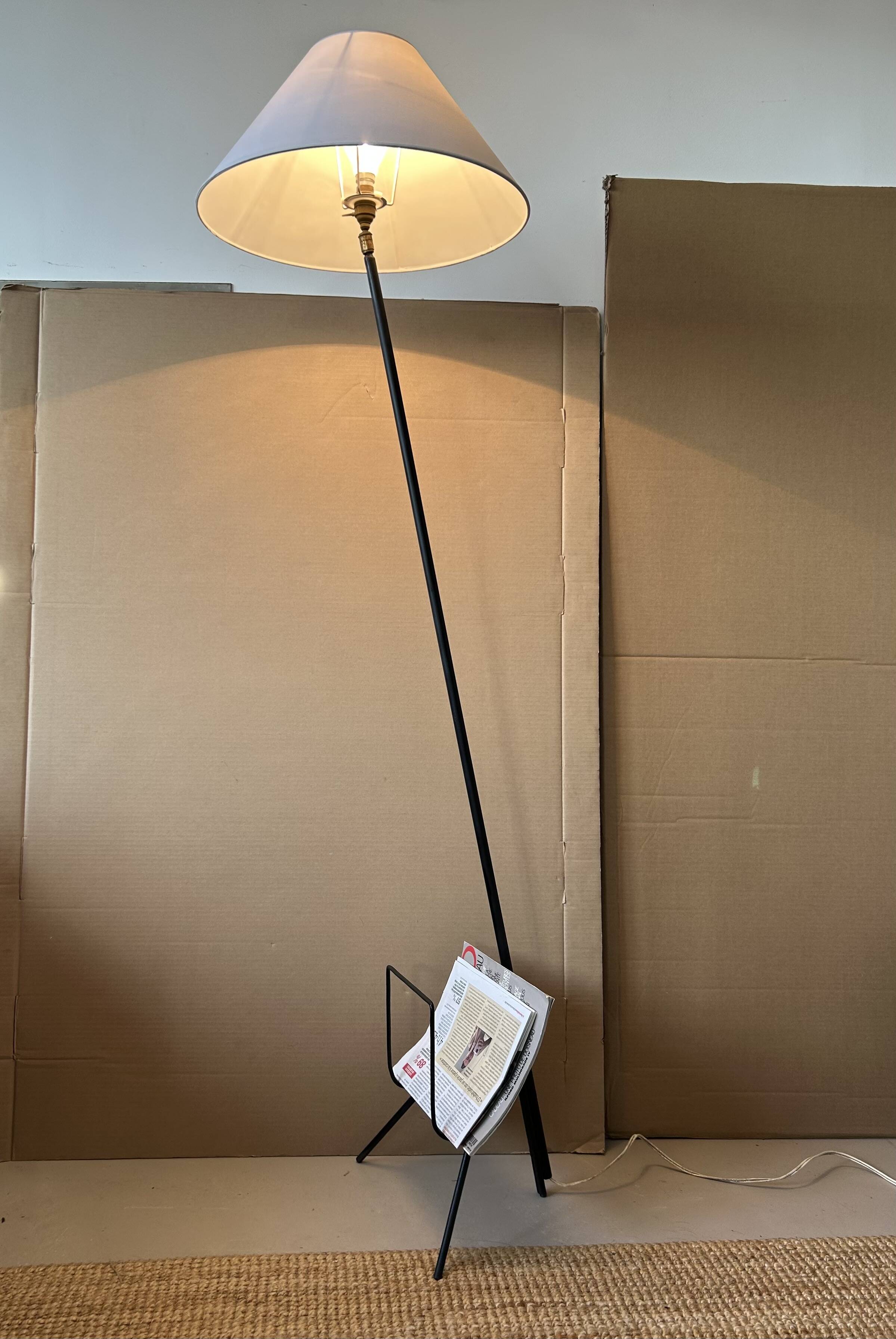 Lampadaire porte-revues années 50