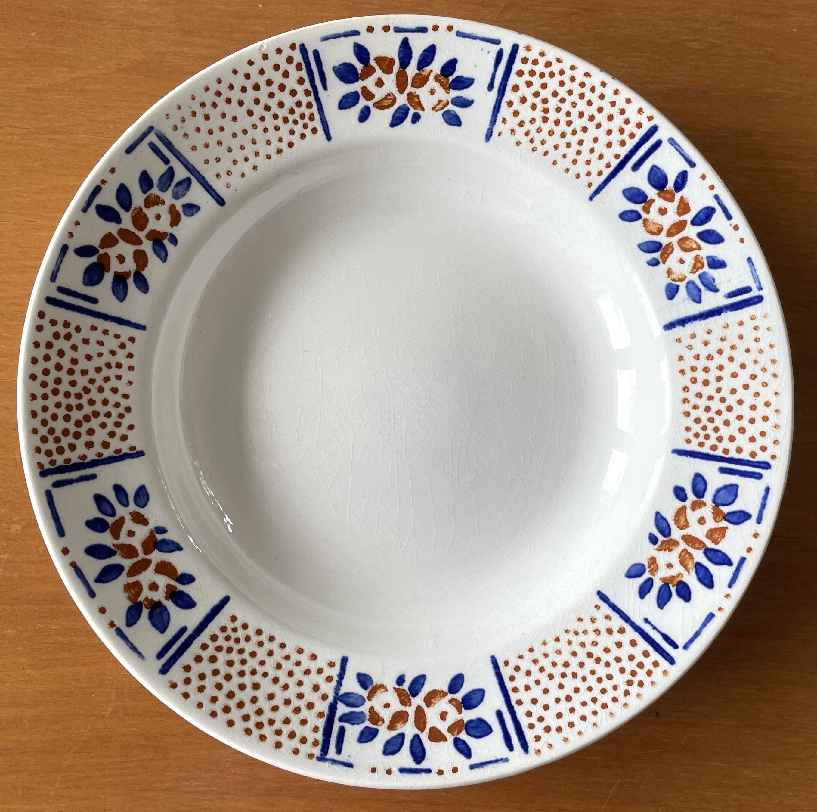 6 antique deep plates in Gien earthenware