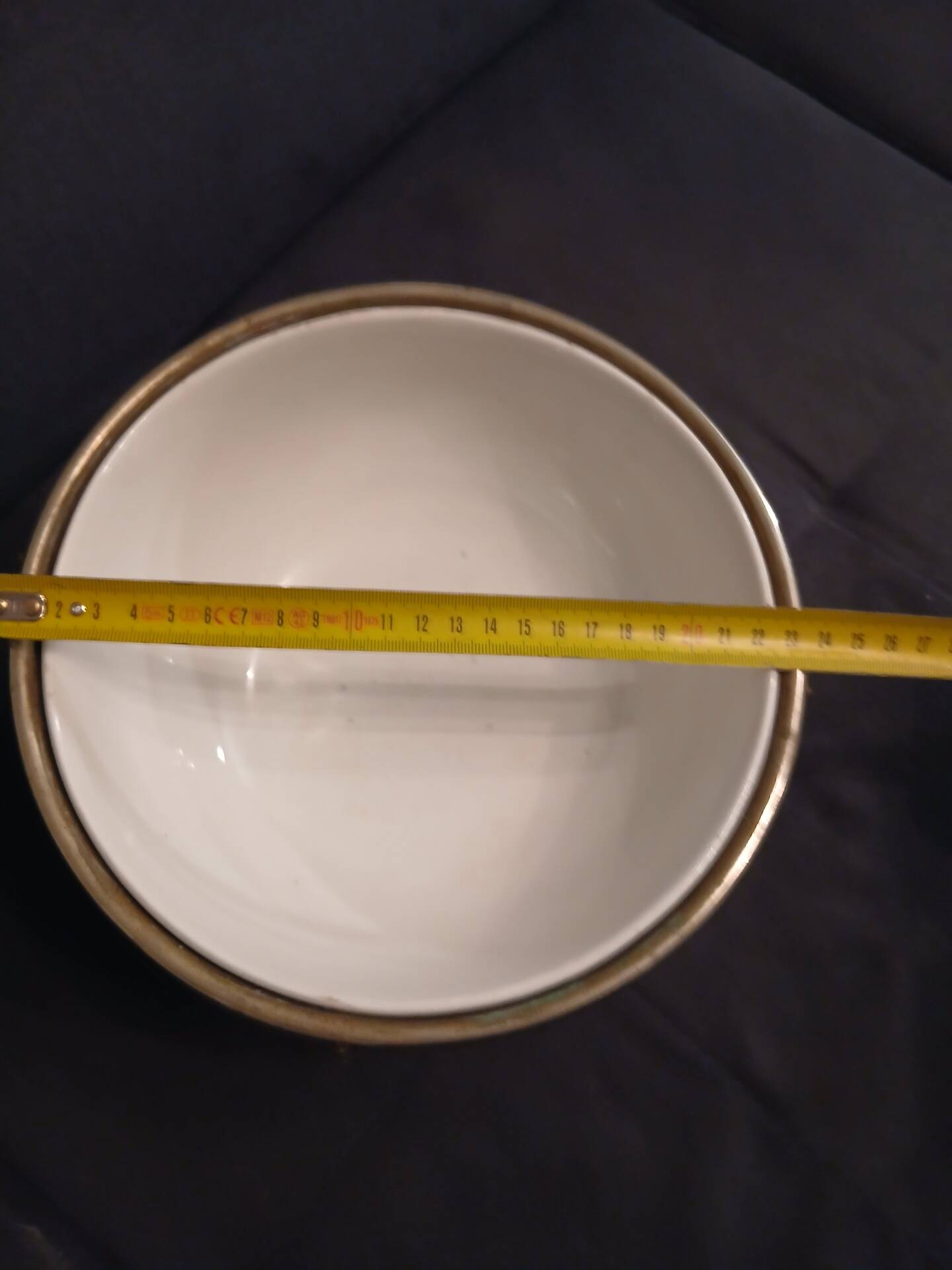 Victorian era silver-plated bowl with oak wood.