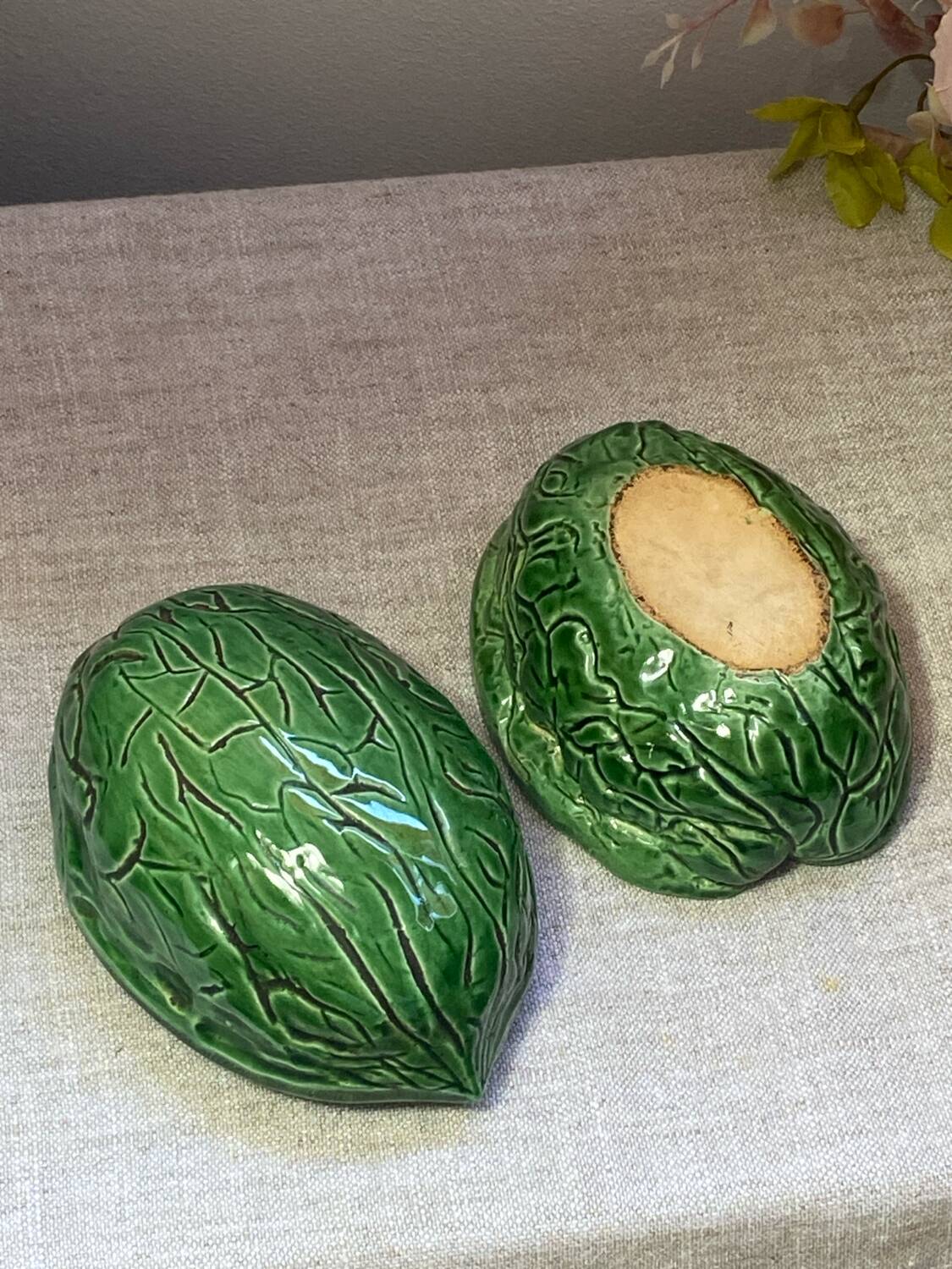 Ceramic nut-shaped candy box