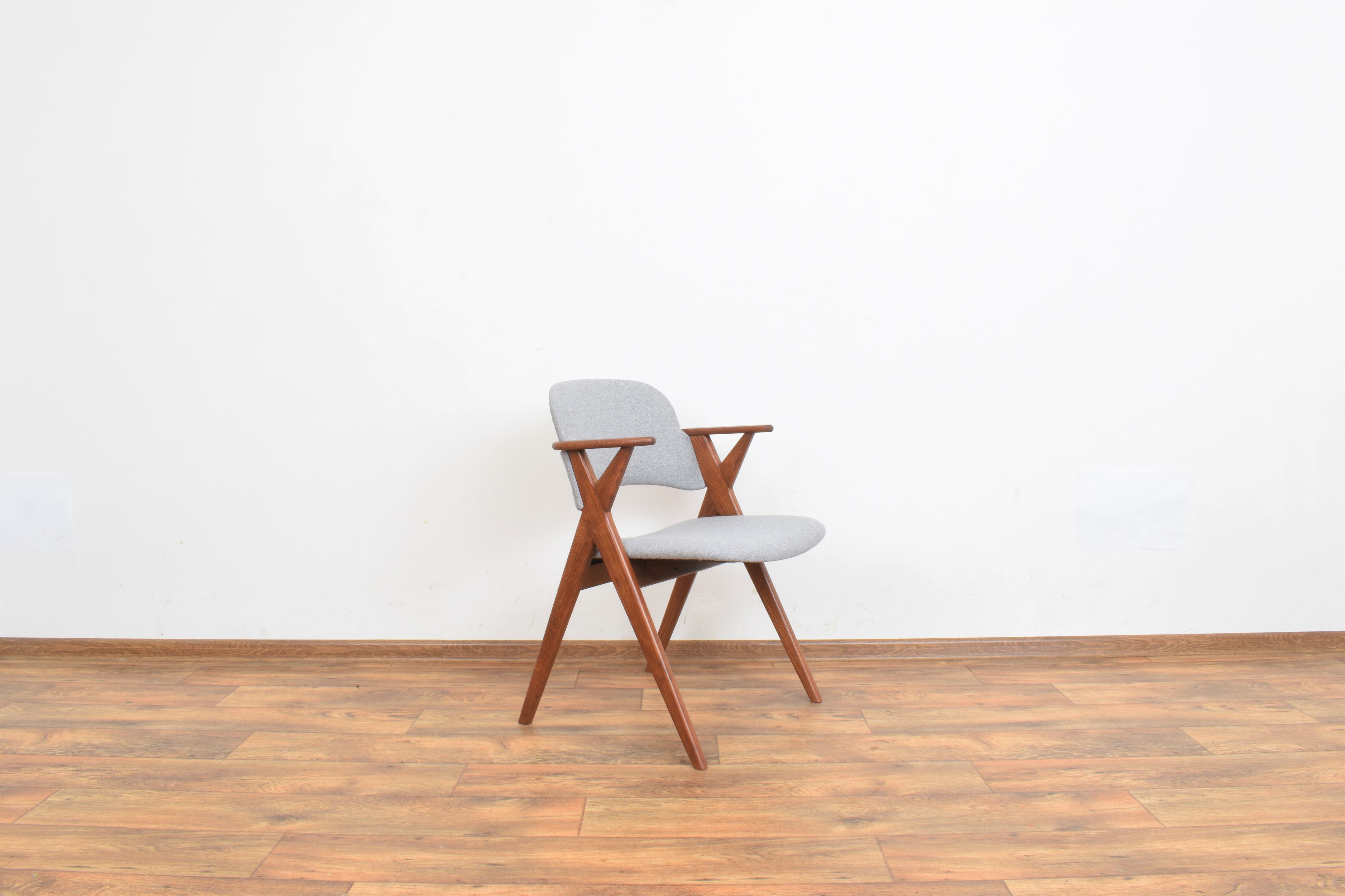 Mid-century danish oak armchair, 1960
