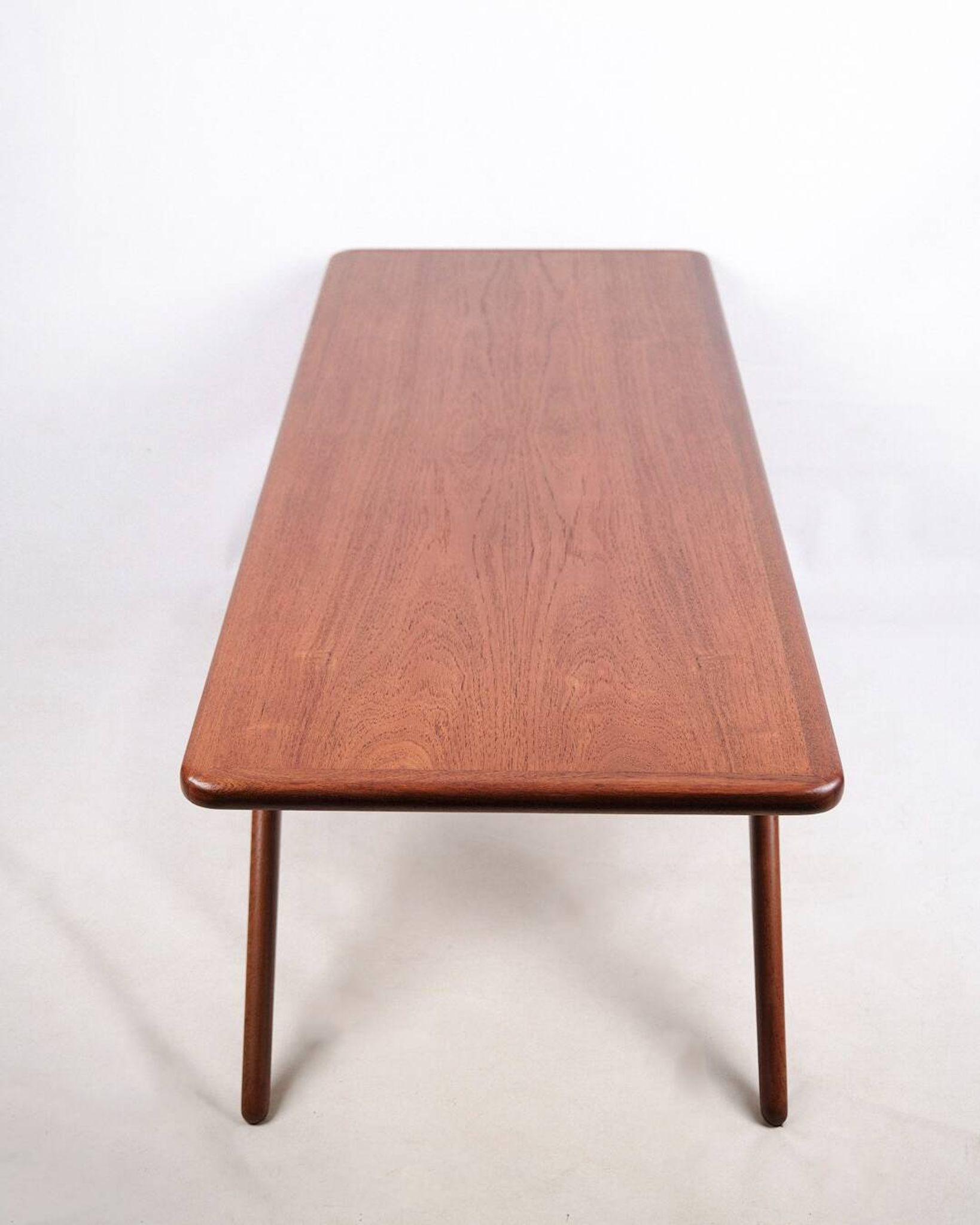 Table basse - Modèle "Smilet" - teck - Johannes Andersen - CFC Silkeborg - années 1960