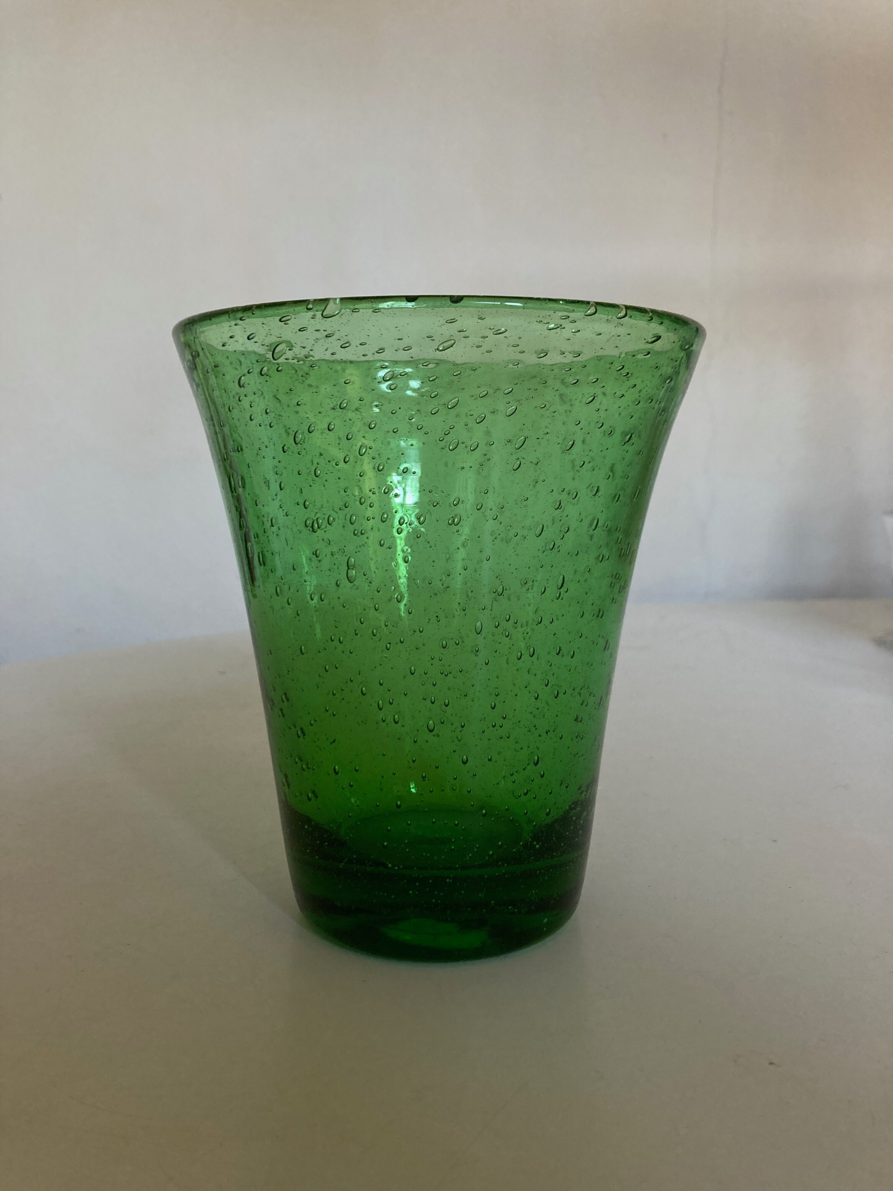 Vase en verre bullé de Biot 1960