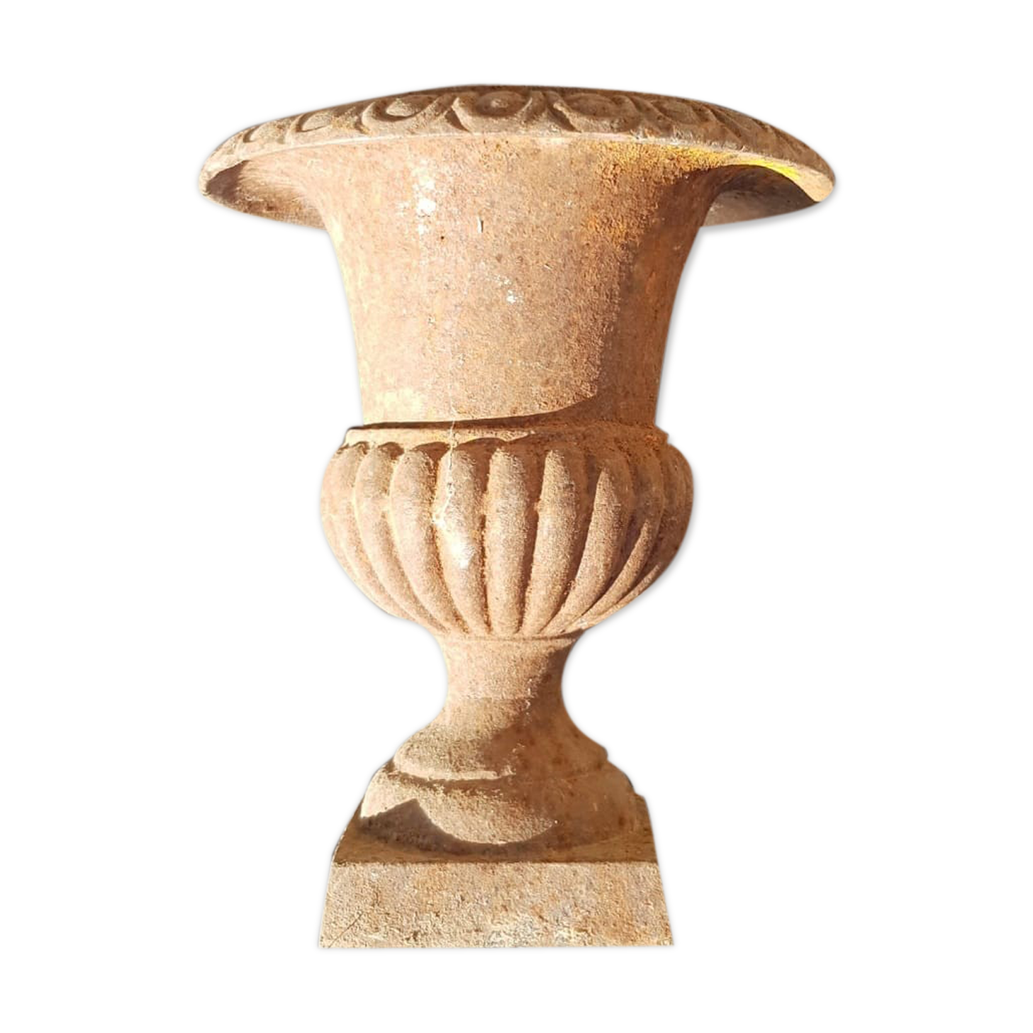 Beautiful Medicis-style vase