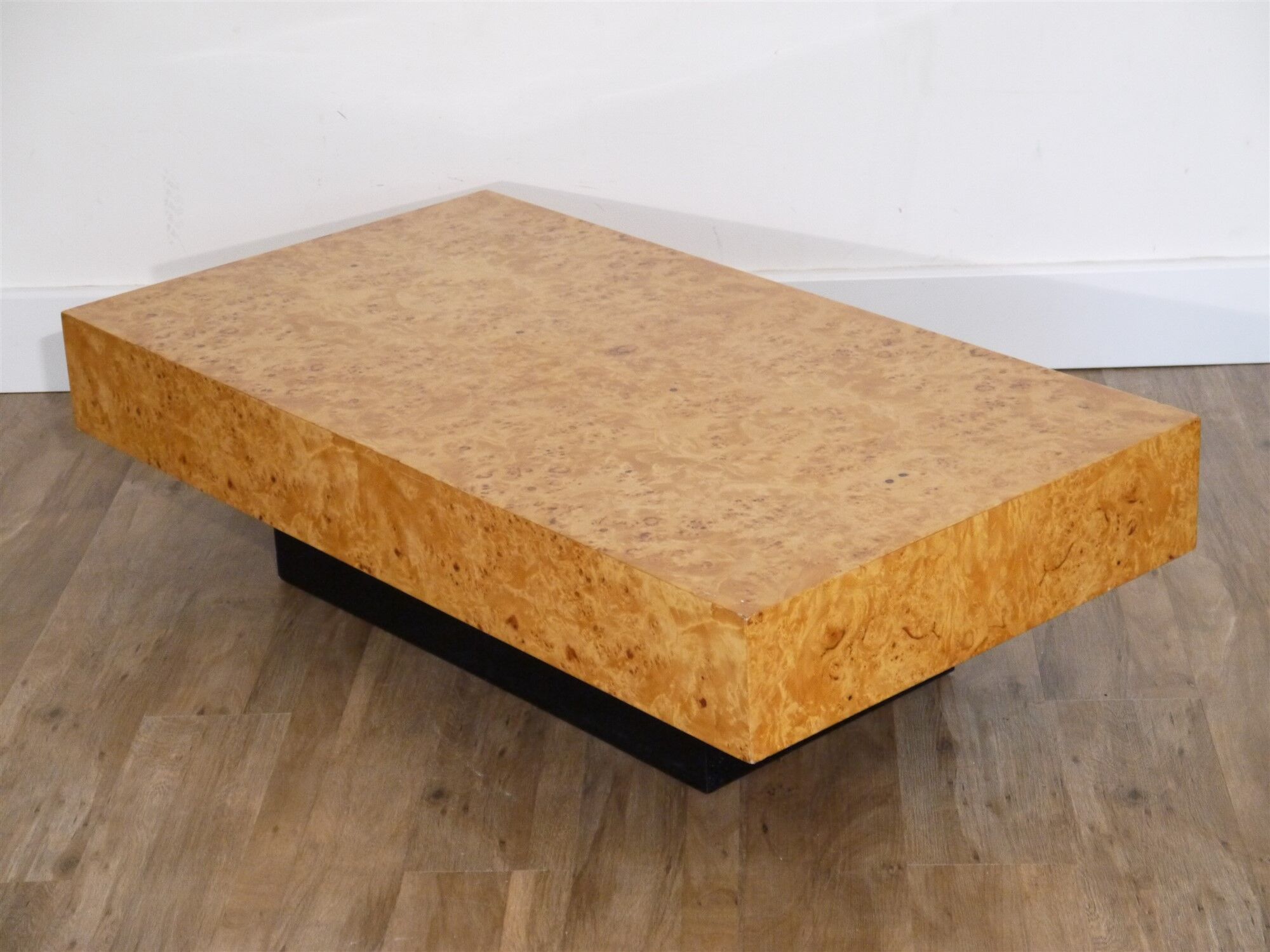 Wooden coffee table and elm magnifying glass 1970
