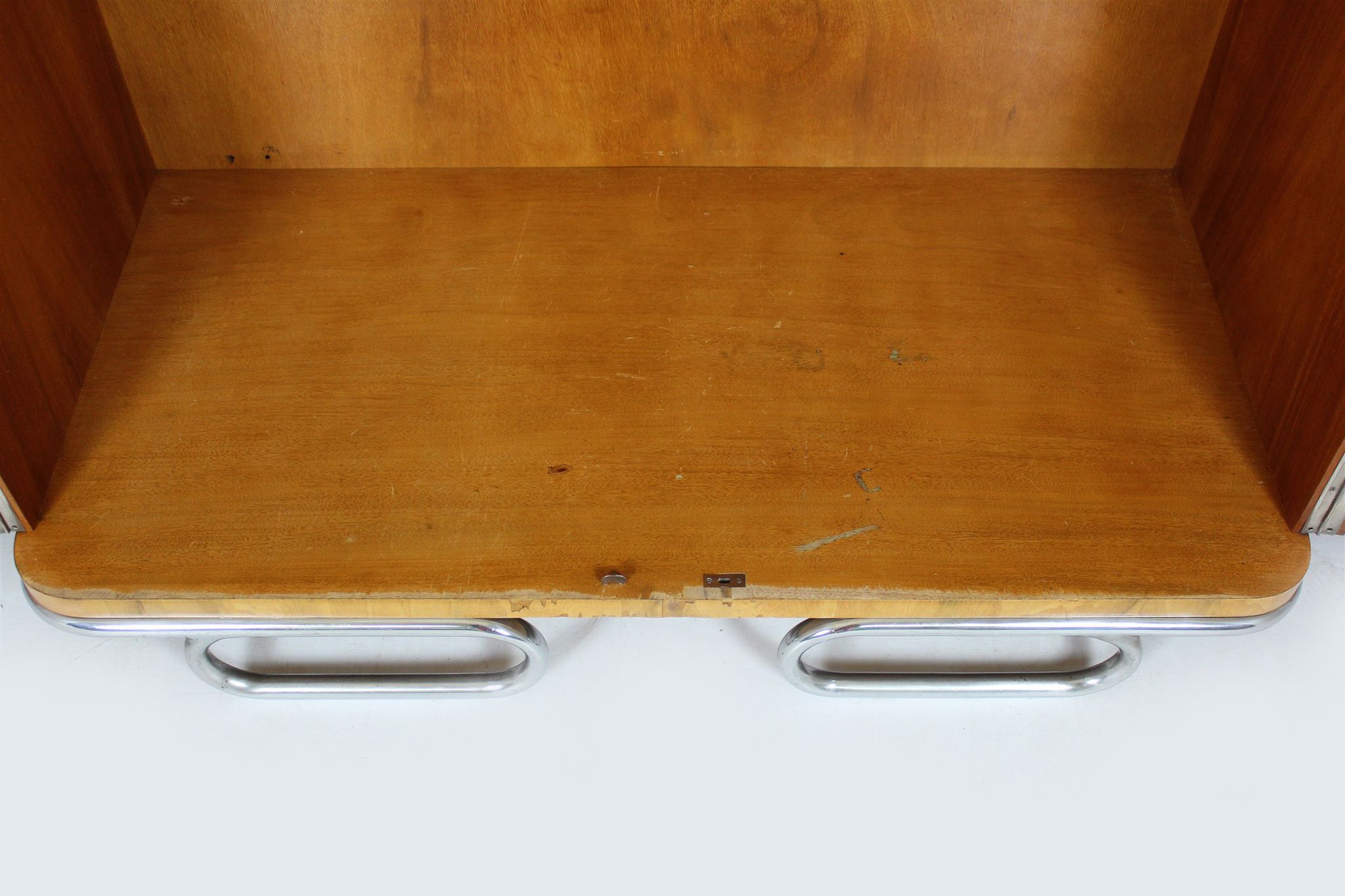 Bauhaus chromed tubular steel wardrobe, 1930s