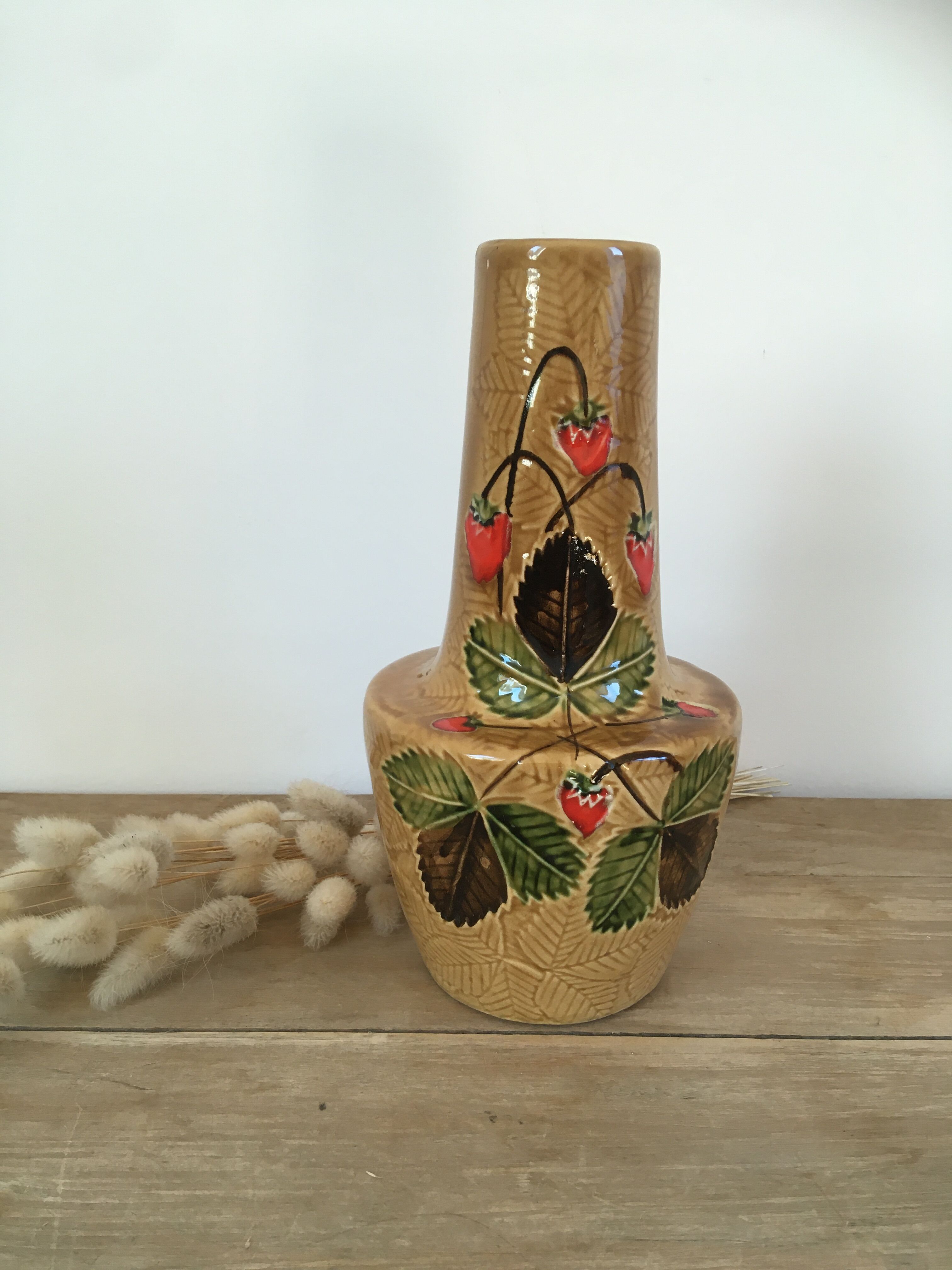Vintage strawberry vase Le Poet-Laval