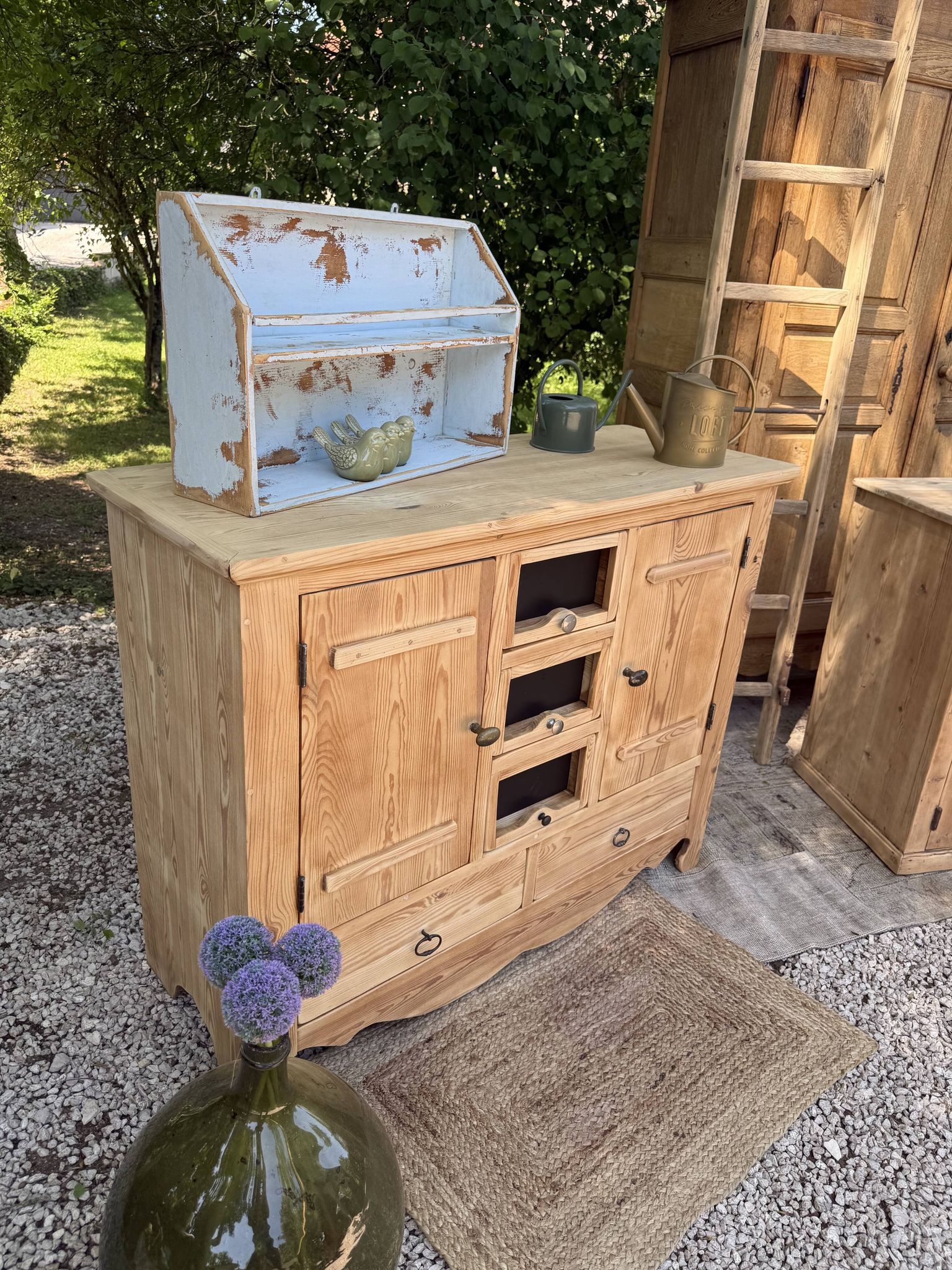 Meuble de rangement / Buffet pin massif