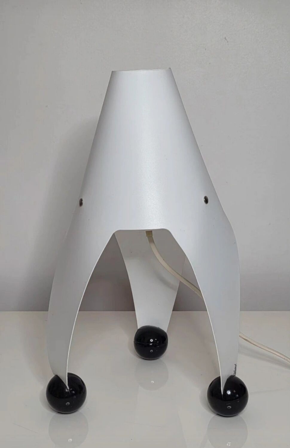 1980s tripod lamp, vintage