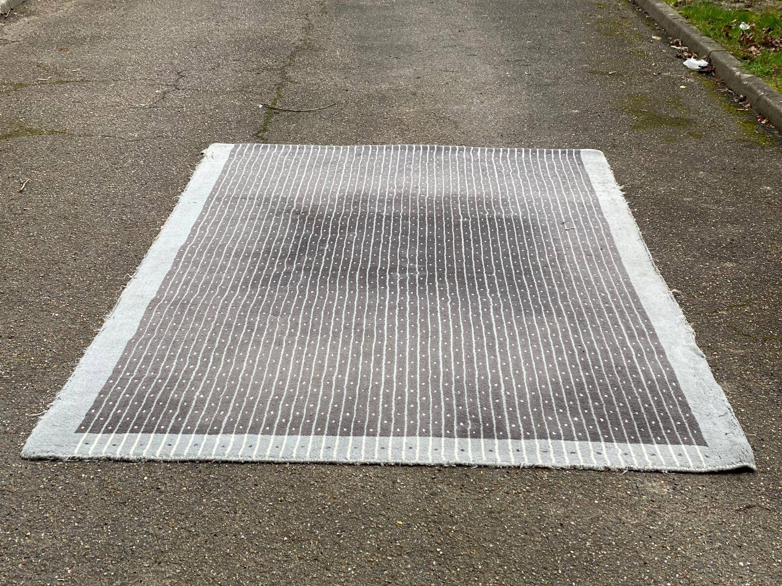 Toulemonde Bochart handmade gray wool rug 200x300