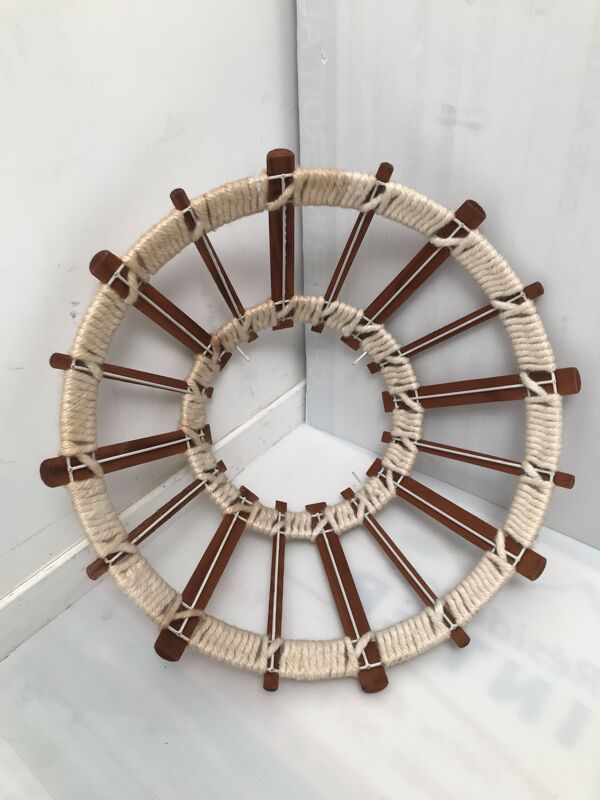 Suspension en bois lin et laine vintage