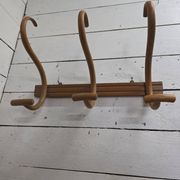 Curved wooden coat rack with 3 hooks, 1920s.