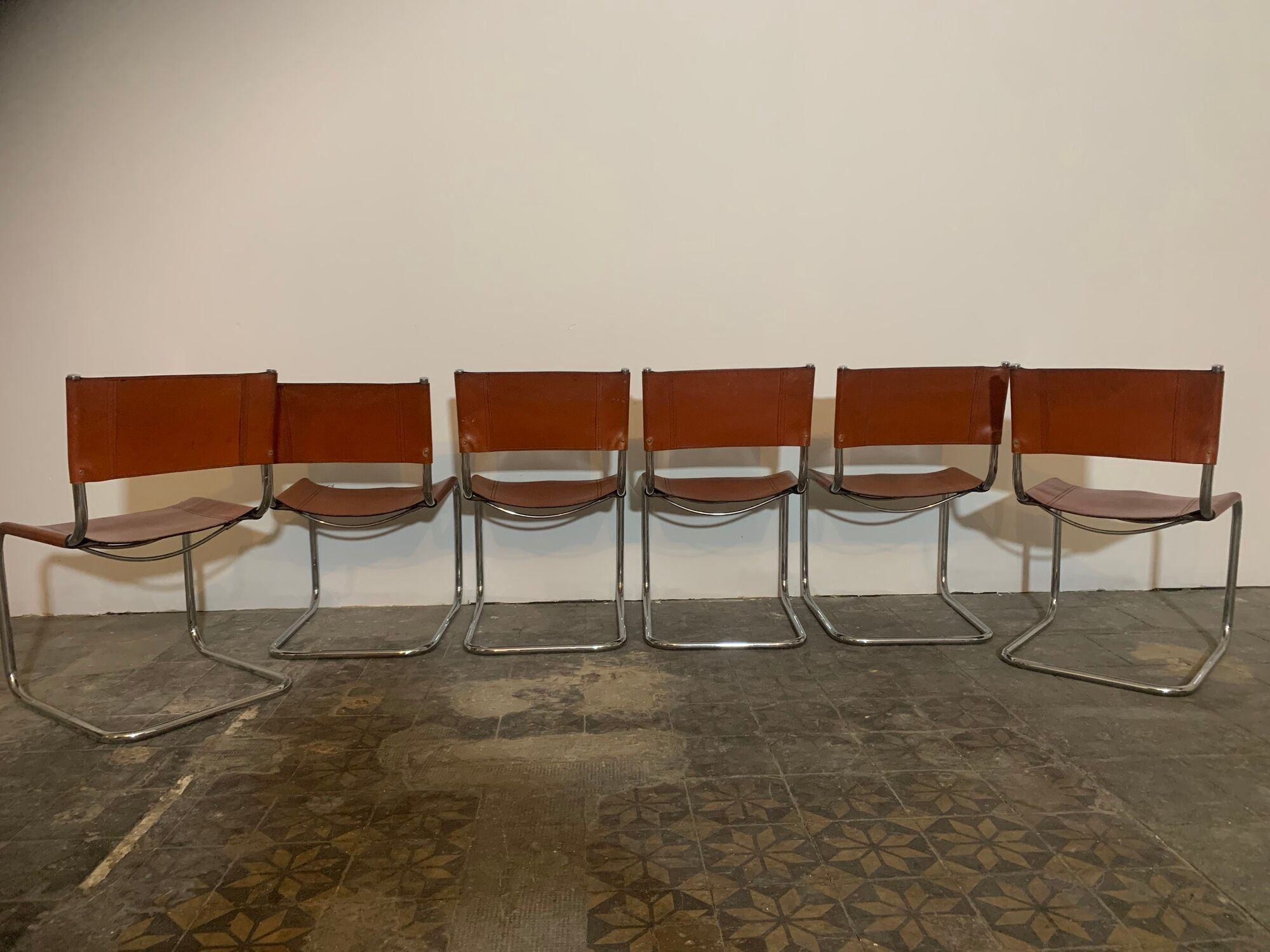 Suite of 6 designer chairs Fasem design