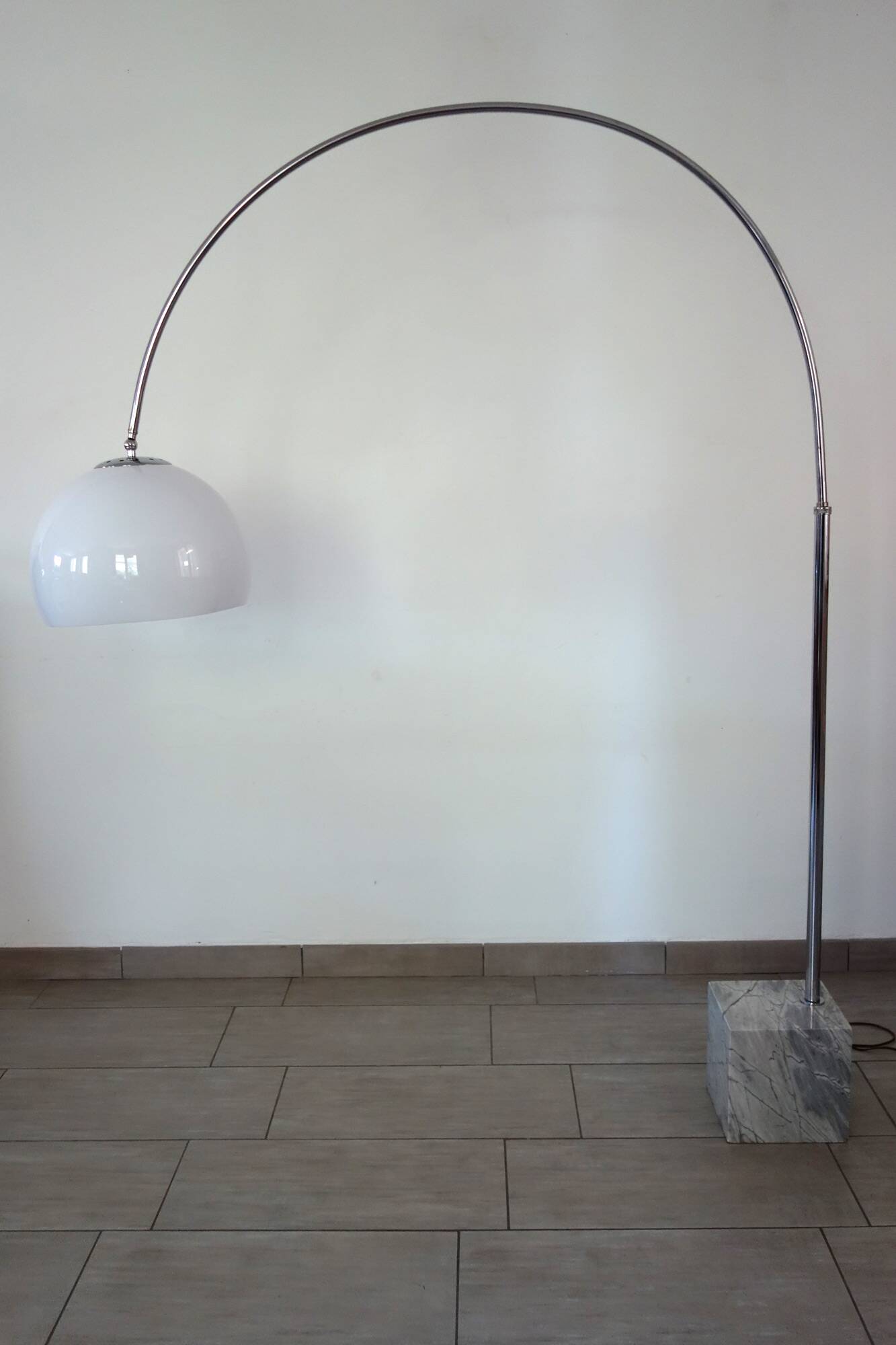 Arc floor lamp space age dlg Guzzini 1970s