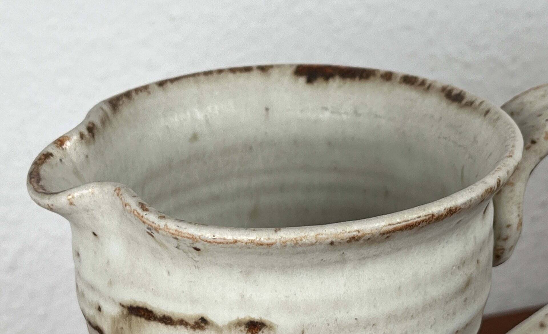 Mid-century modern studio pottery jug by Helle Stenberg for Pottestuen Keramik Frederikshavn, 1960s.