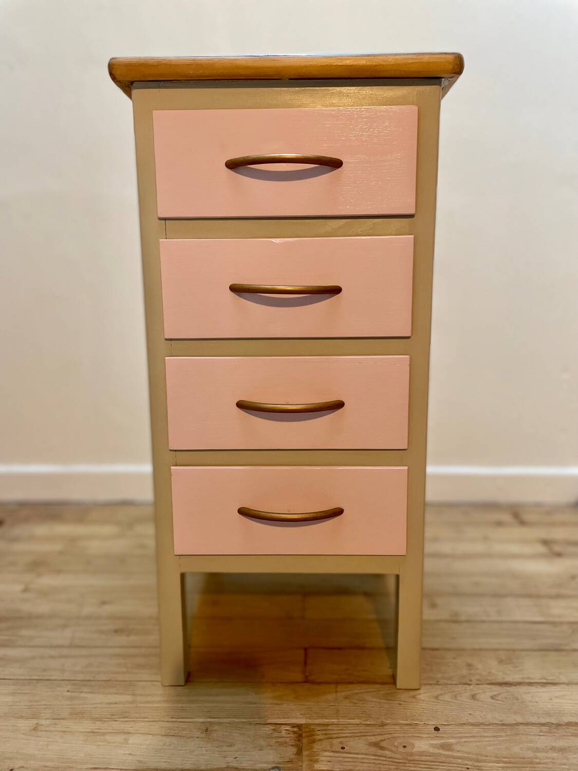 Beige and pale pink revamped 4-drawer bedside table