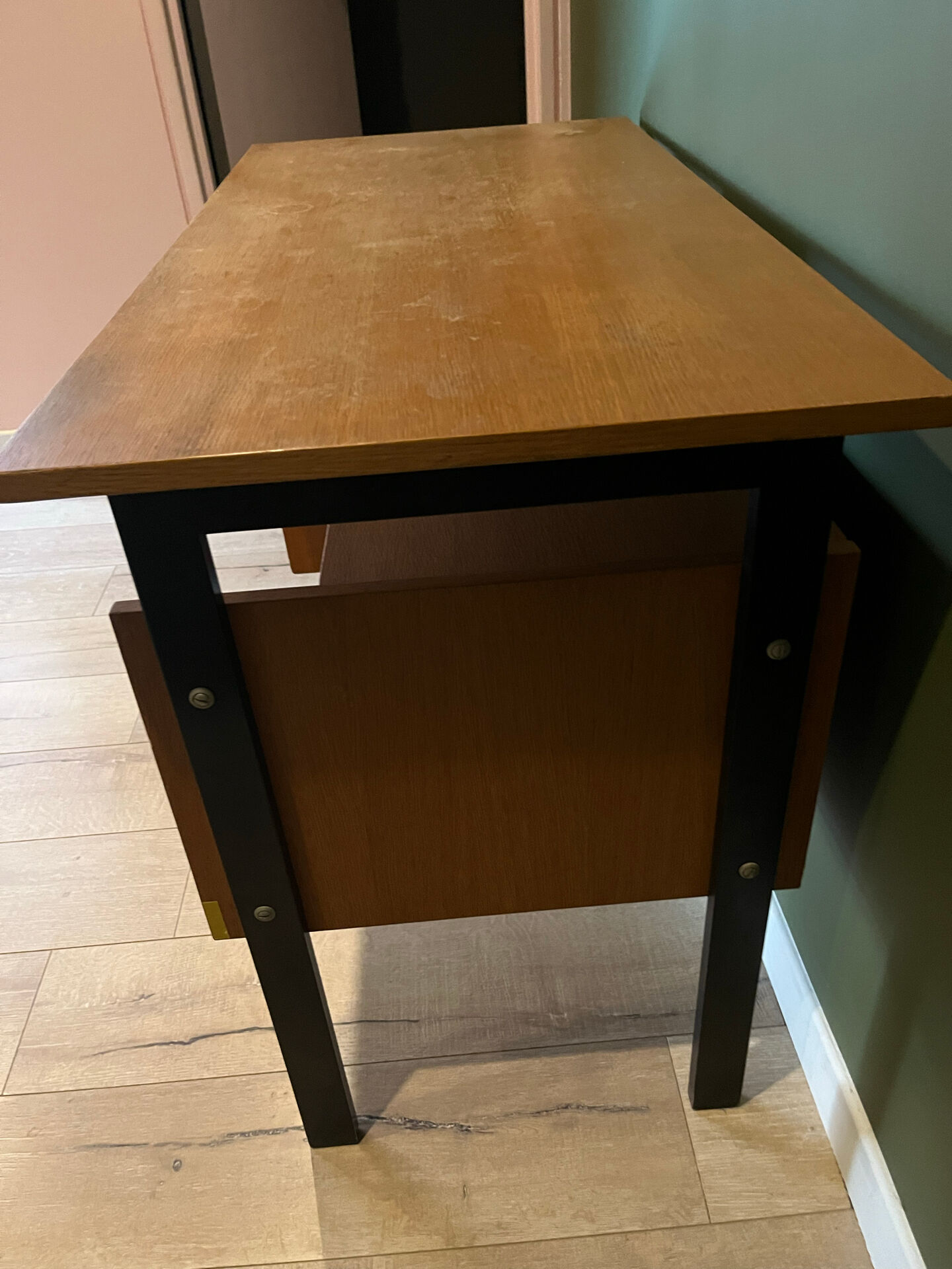 Bureau moderniste bois