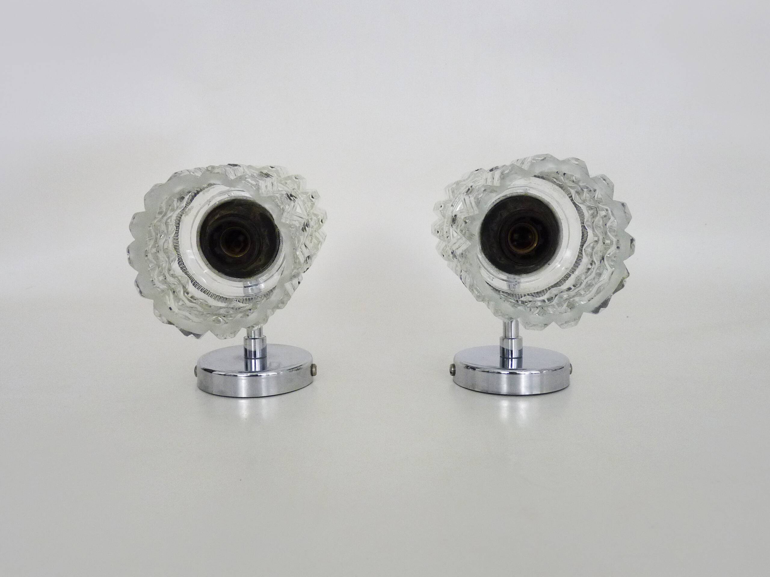 Pair of double wall sconces Space Age. Chrome metal 70.