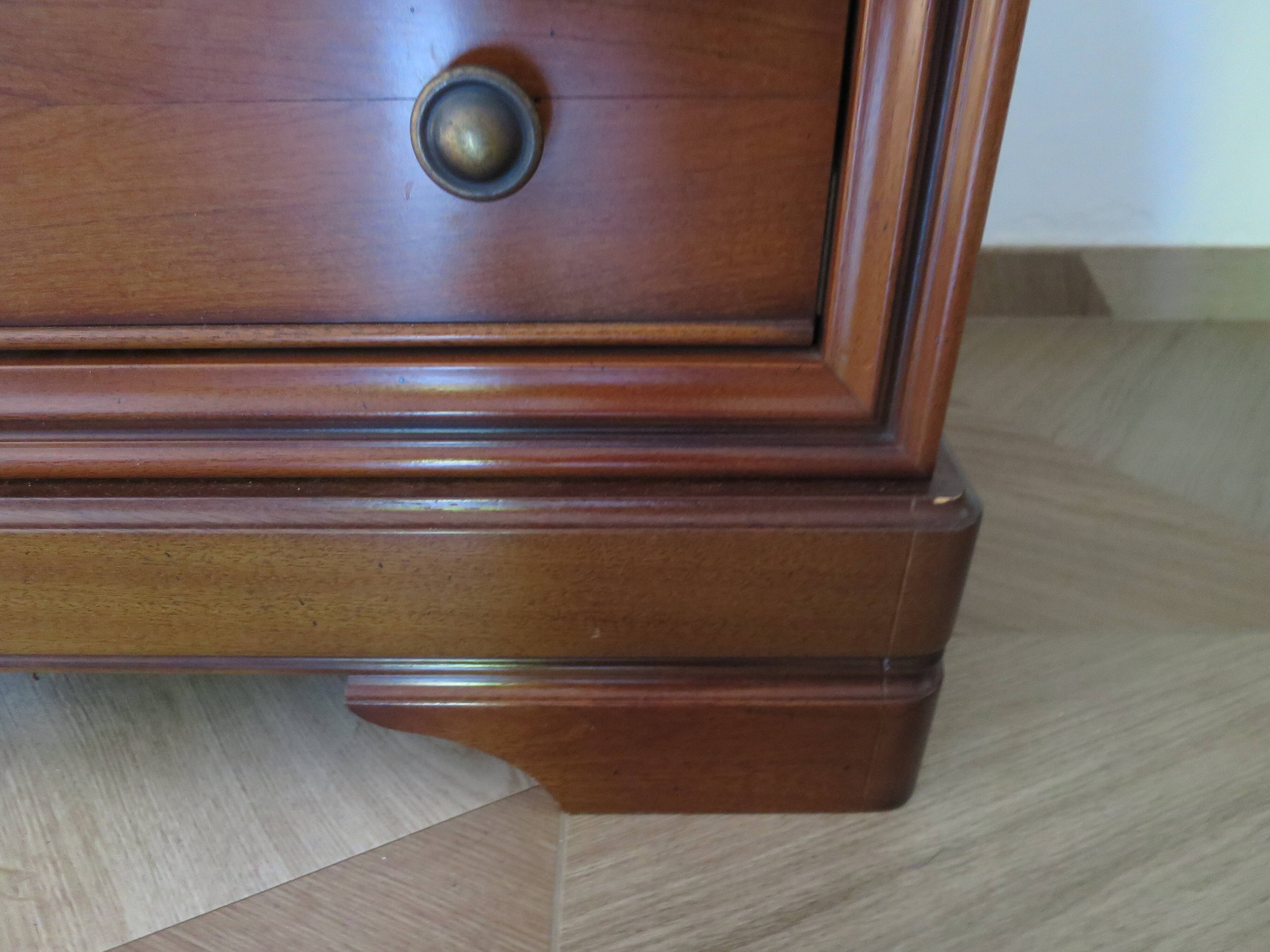 Louis Philippe chest of drawers with ogee - 4 drawers - 1 lock - cherry wood - 1980s