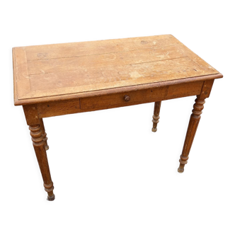Ancienne table en chêne 1 tiroir