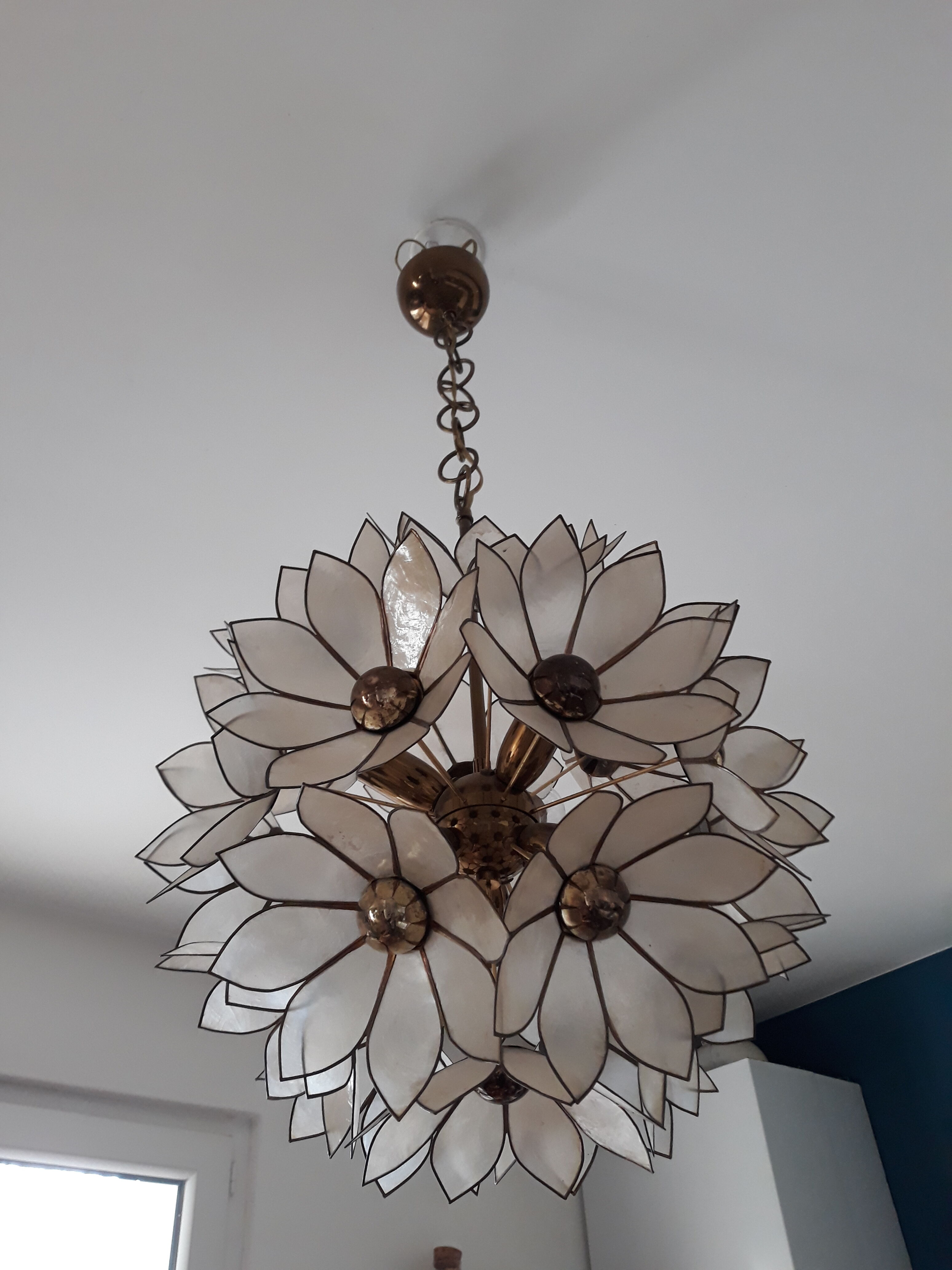 Lustre boule en laiton et nacre