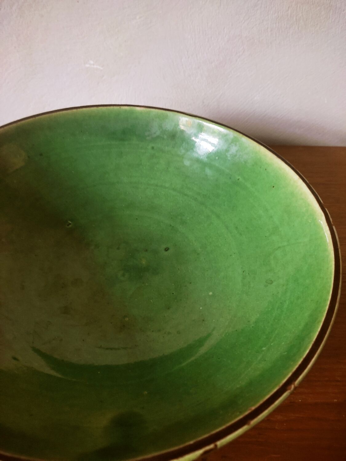 Green ceramic salad bowl