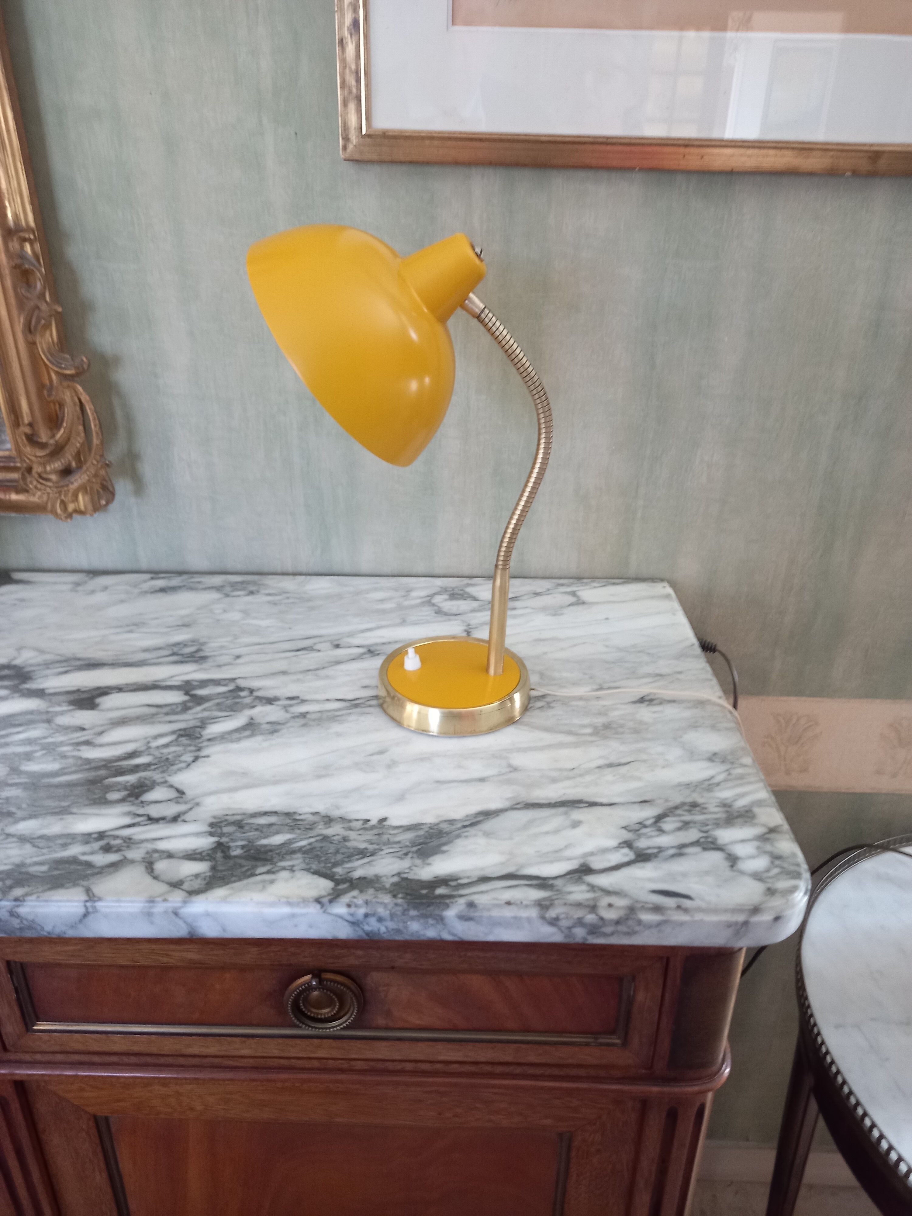 VINTAGE DESK LAMP