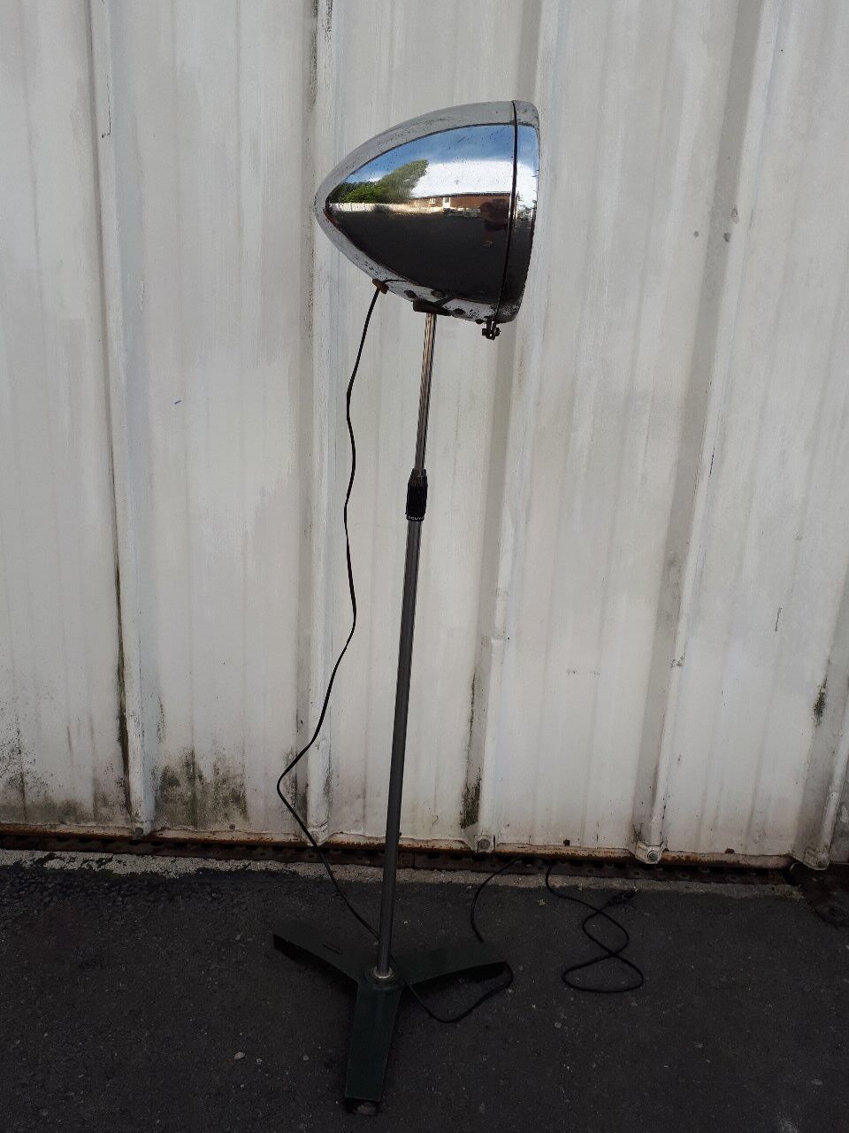 Lumière/Phare UNION obus avant led à piles