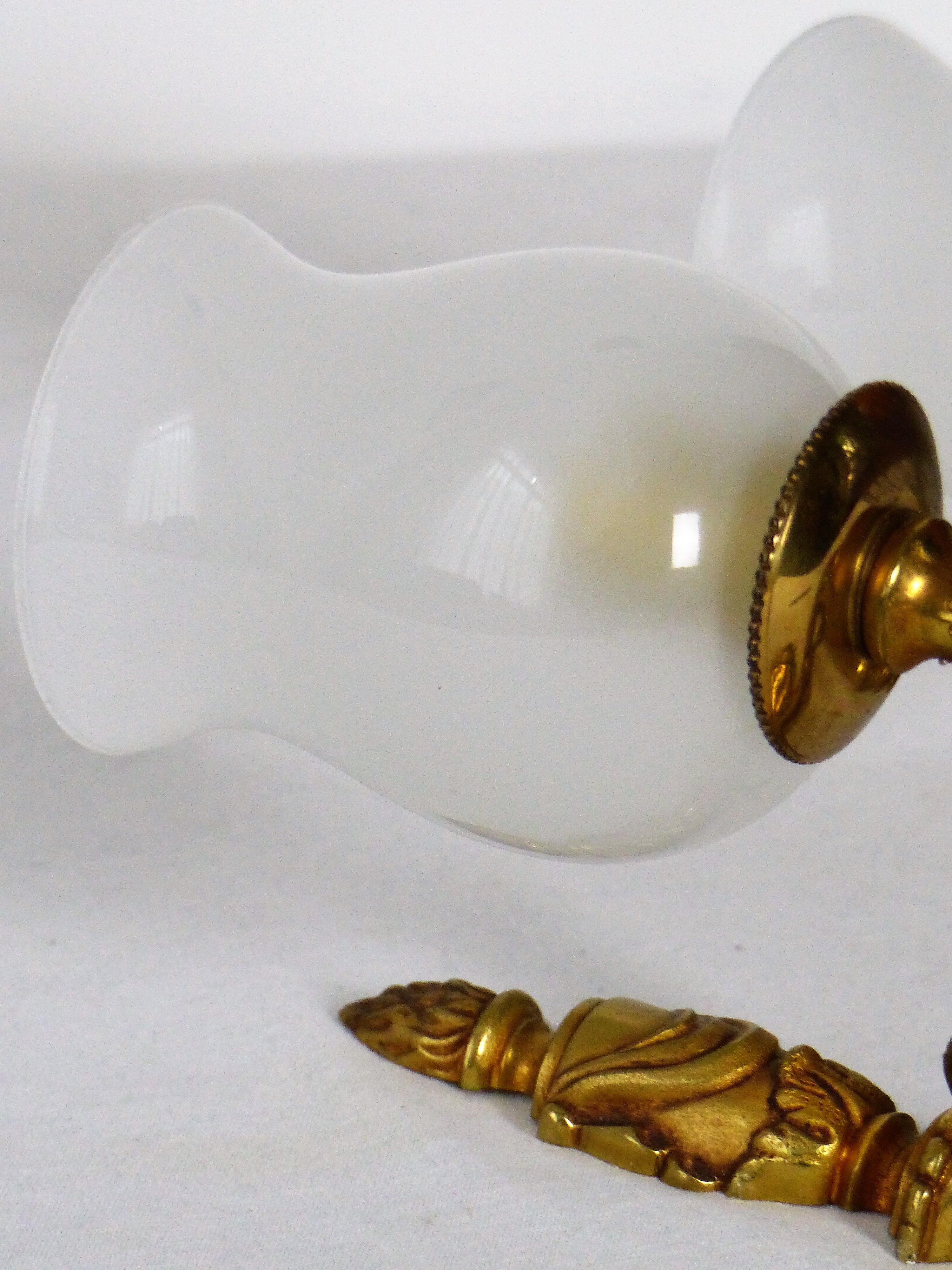 2 classic wall light