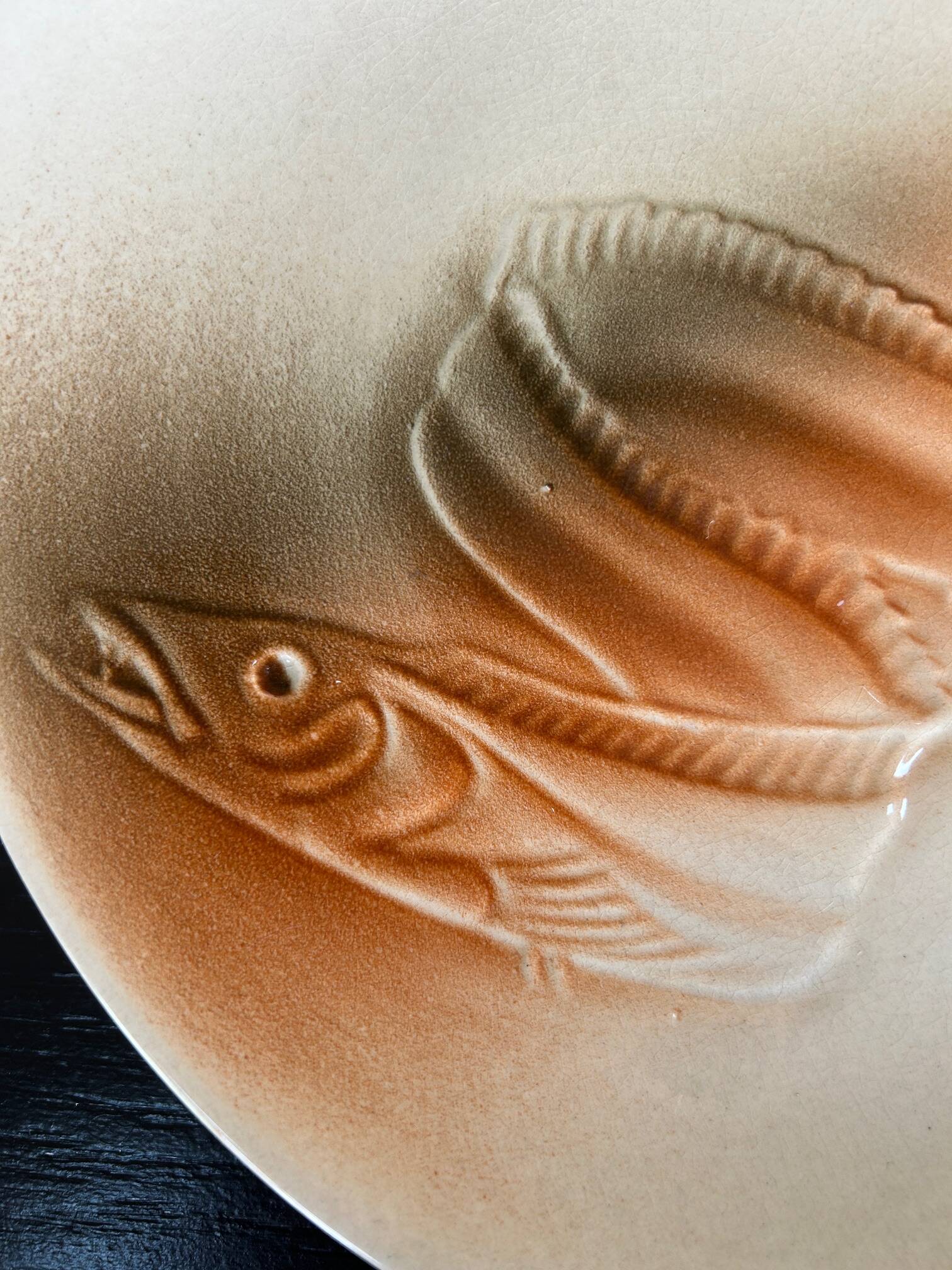 6 Saint Amand plates