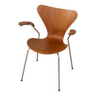 Armchair 3207