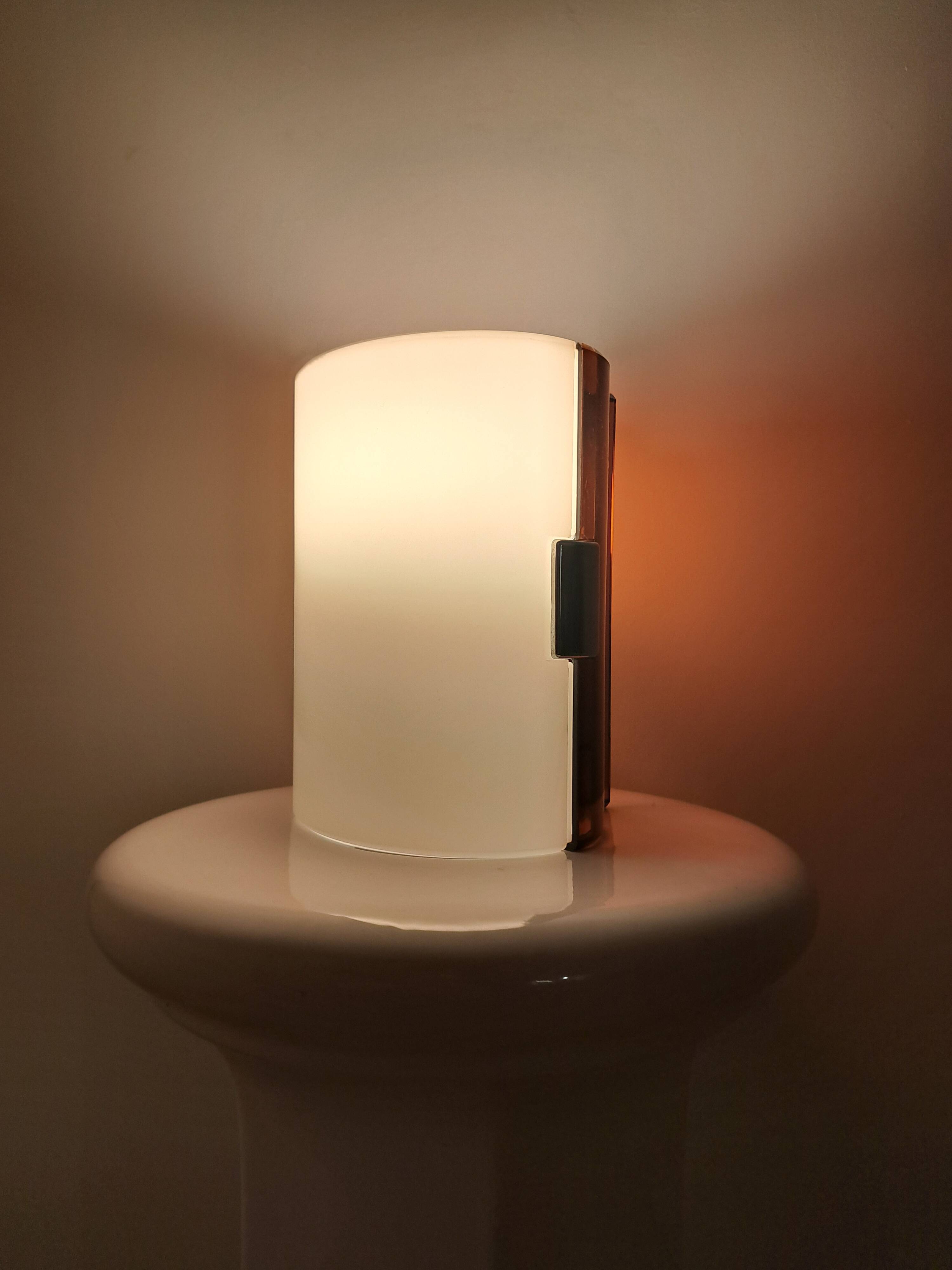 Allibert space age 80s plexiglass wall light