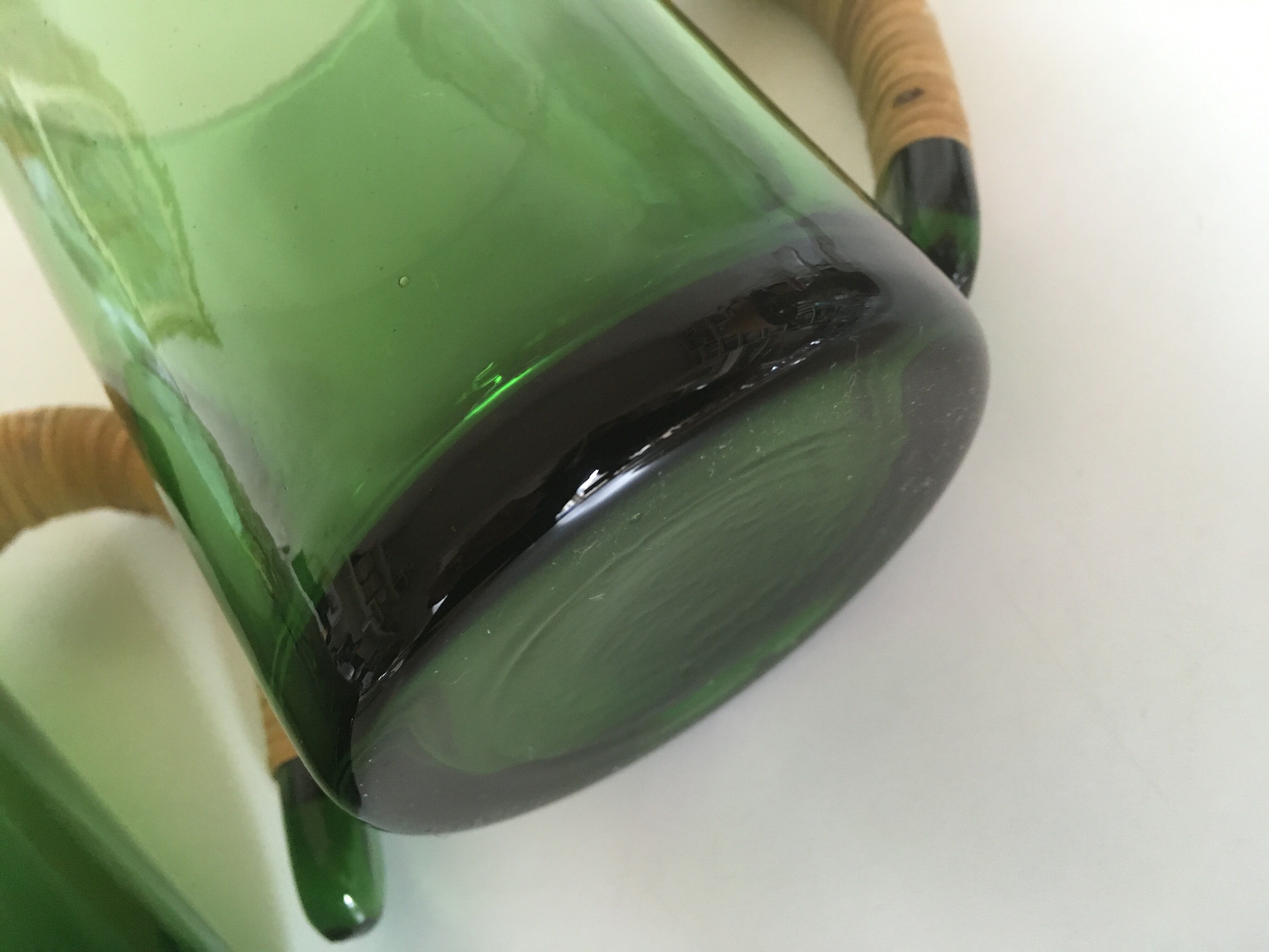 pair of glasses 60' rattan cove