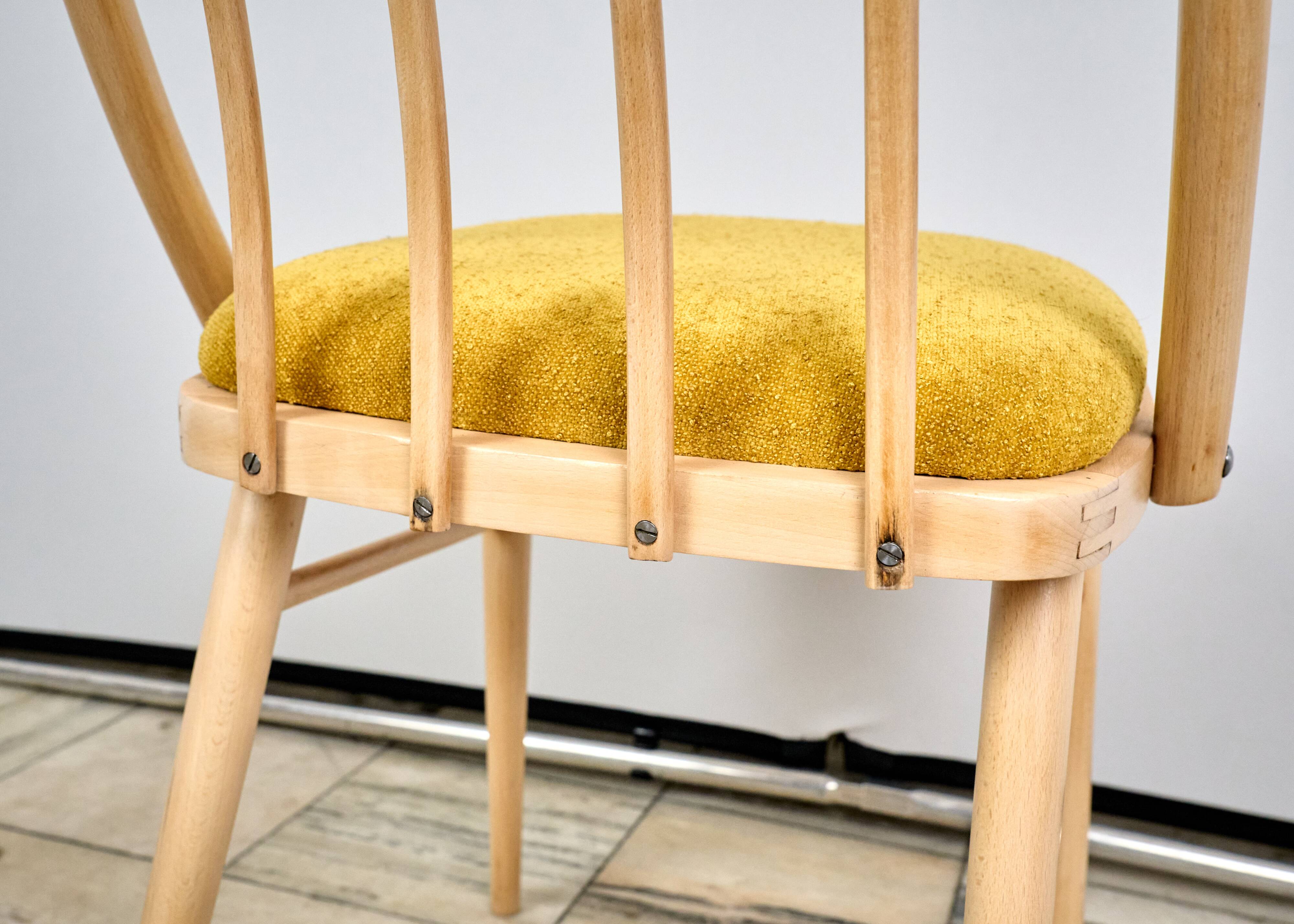 Ensemble de deux chaises vintage, Tchécoslovaquie, années 1960.