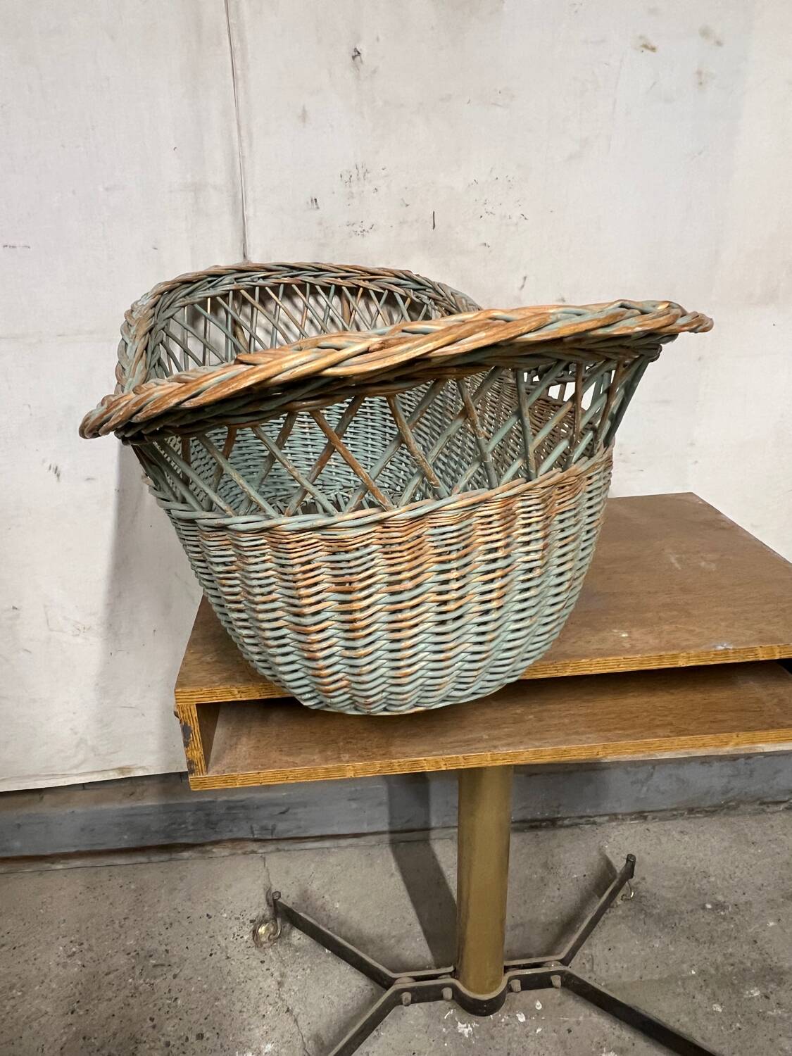 Rattan laundry basket