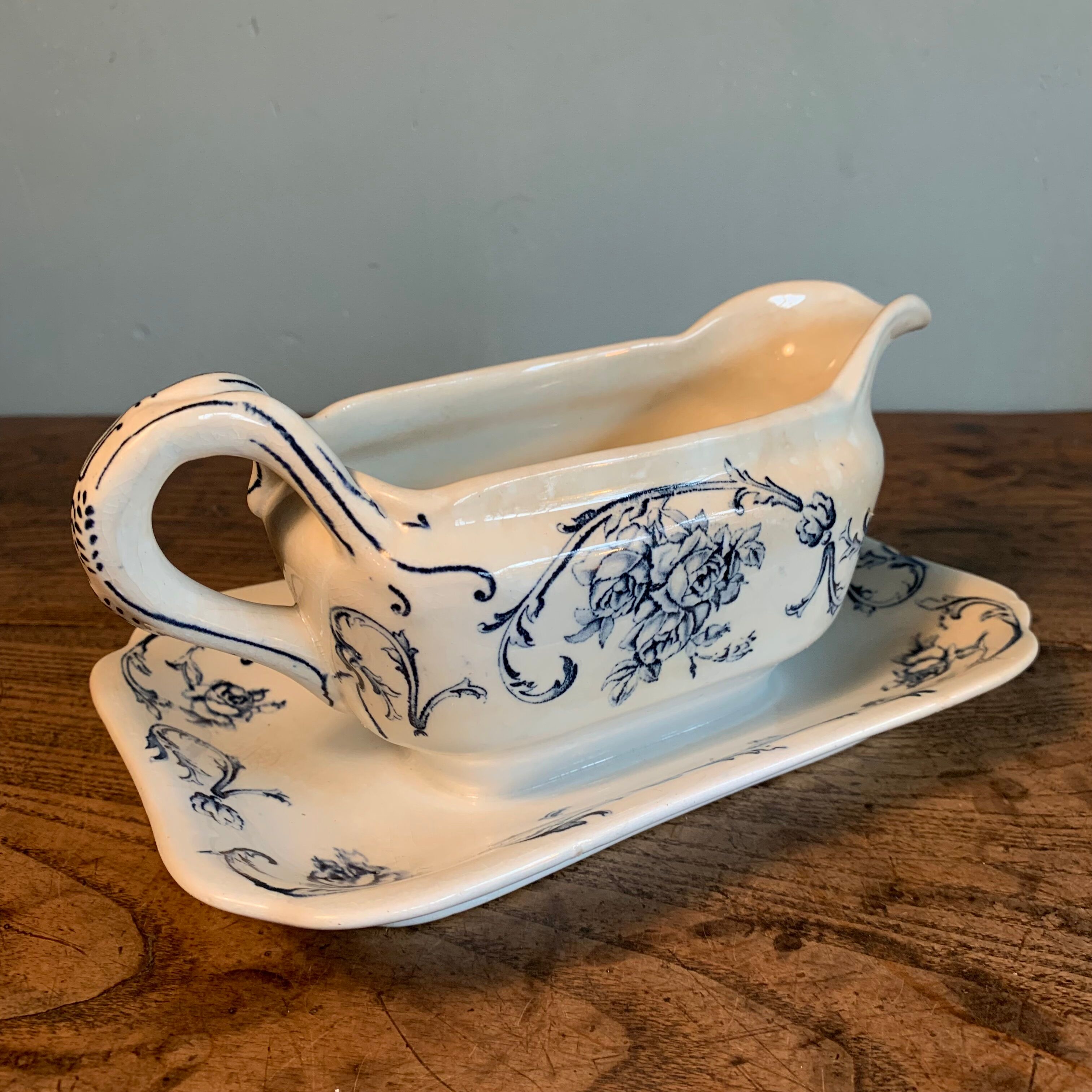 Sauceboat Regout model Ortus