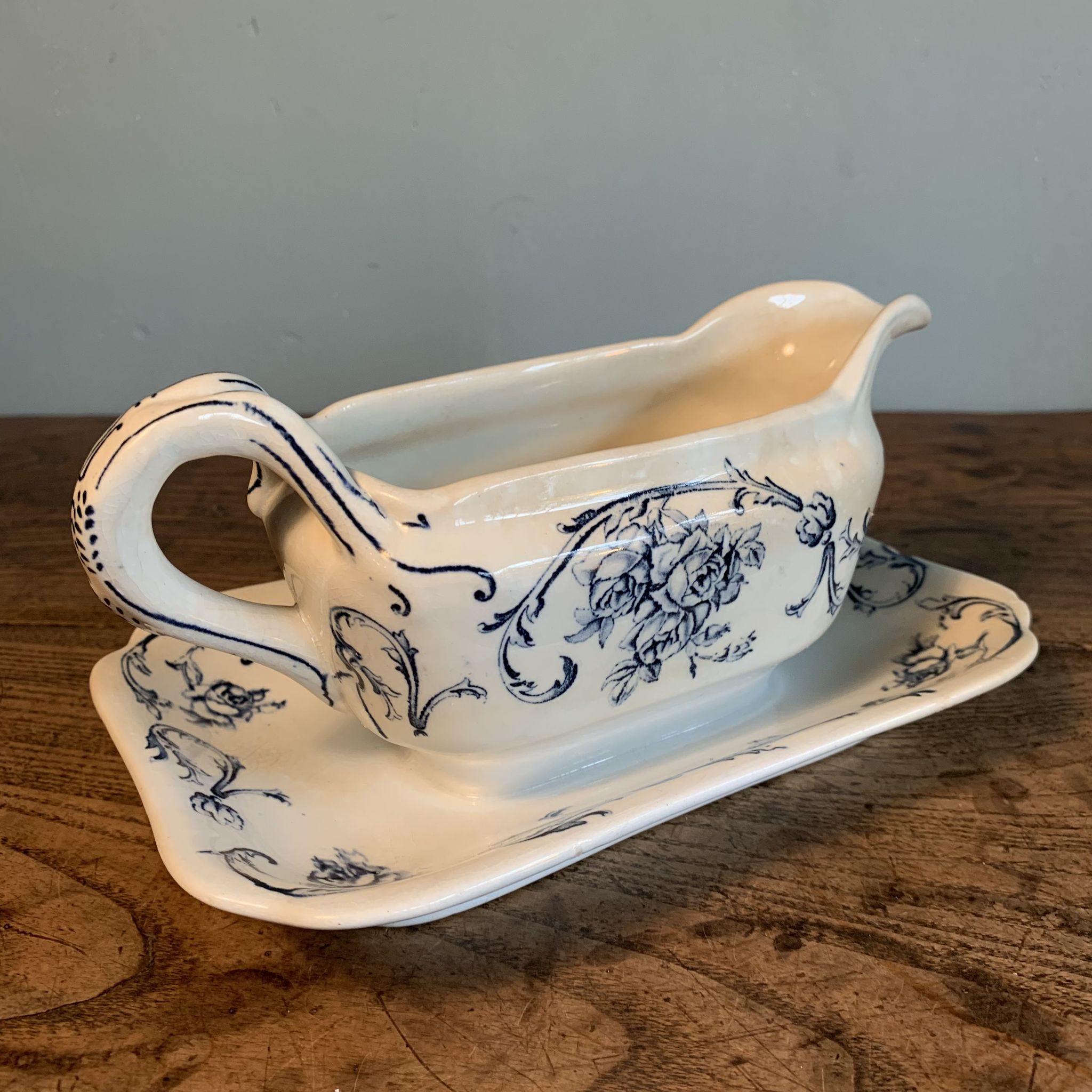 Sauceboat Regout model Ortus