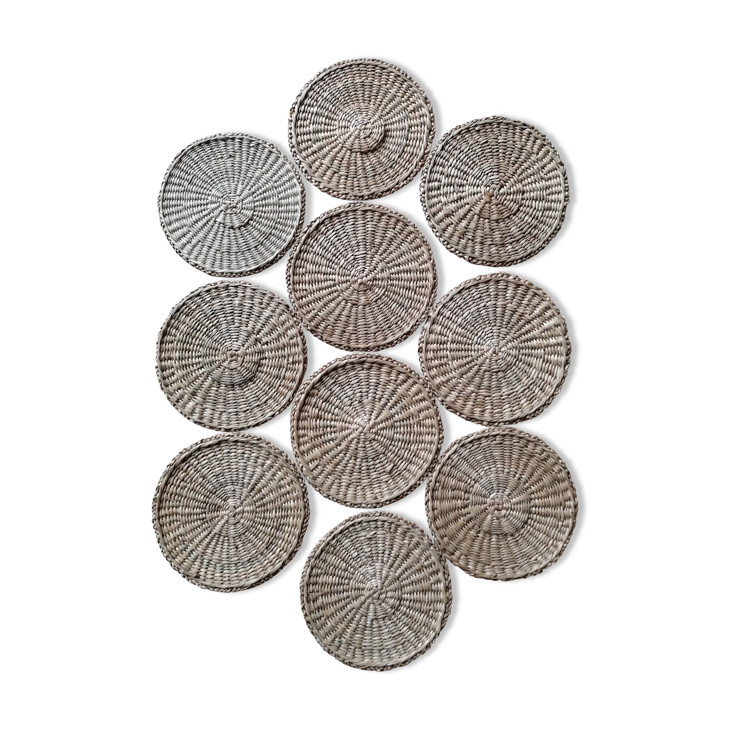 Set of 10 rattan coasters and its box