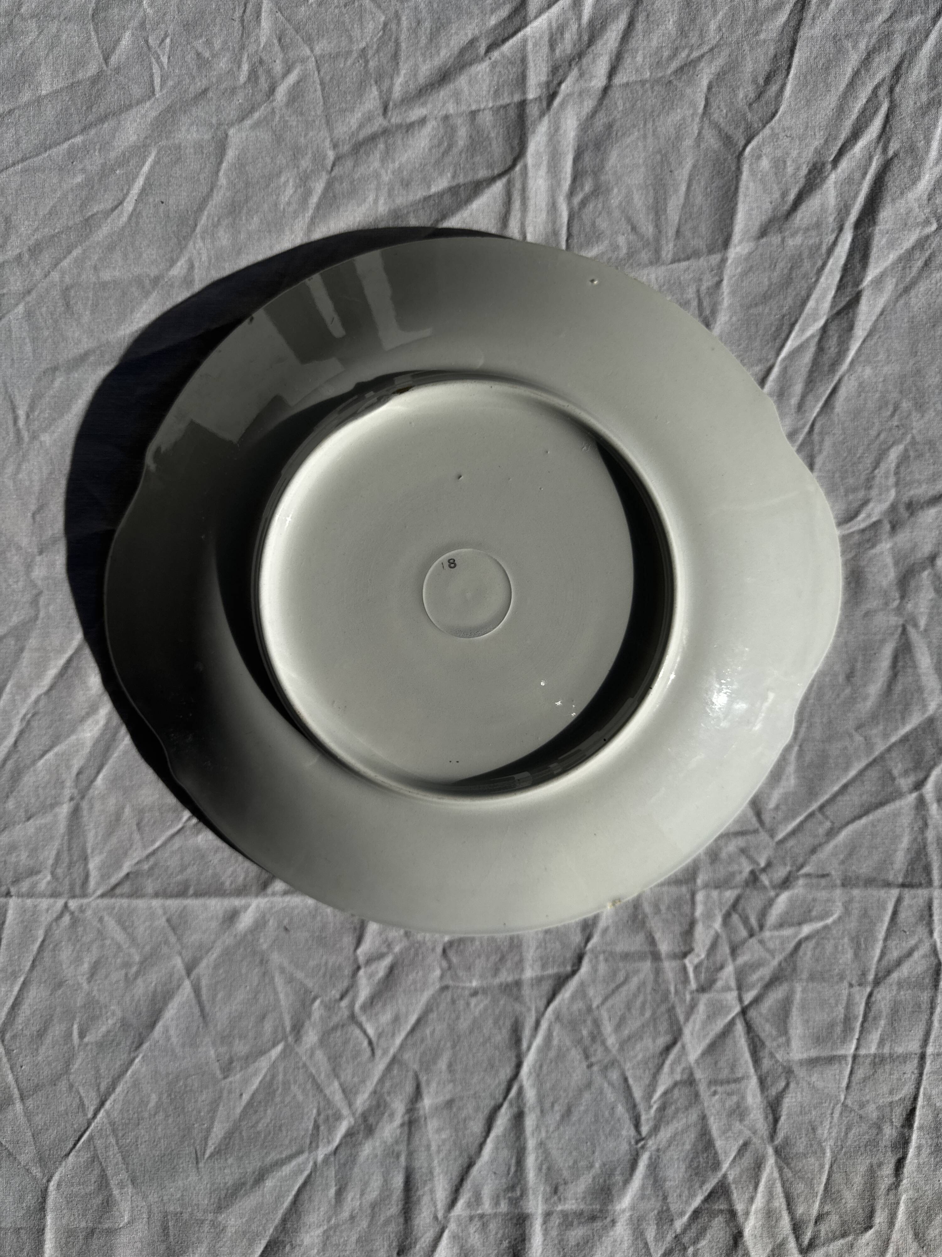 Old pie dish with 2 handles, golden wheat patterns, D28.