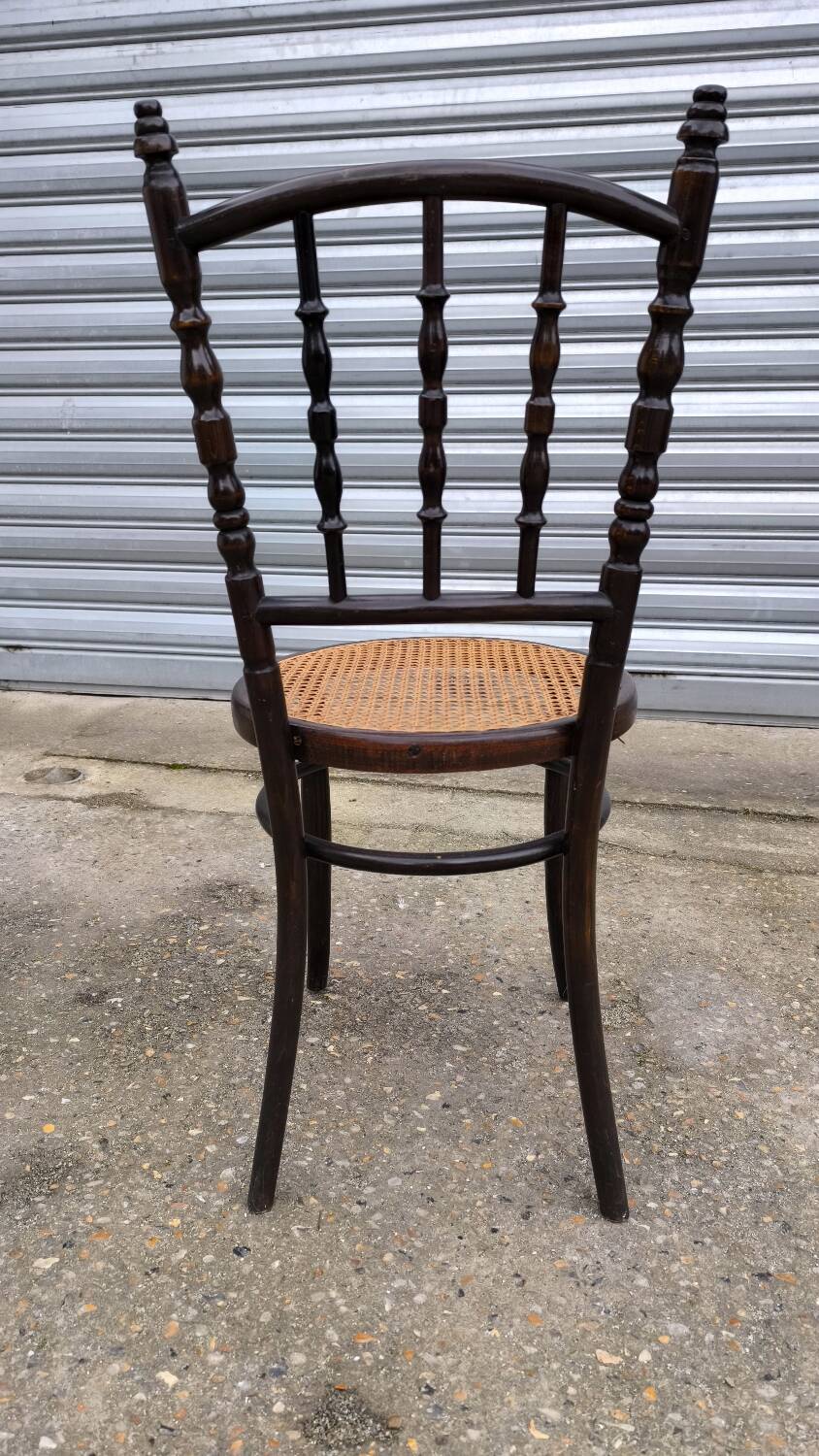 Chaise Mundus de Thonet Vienne Autriche 1925