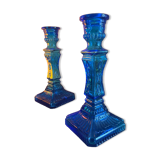 2 bougeoirs en verre bleu