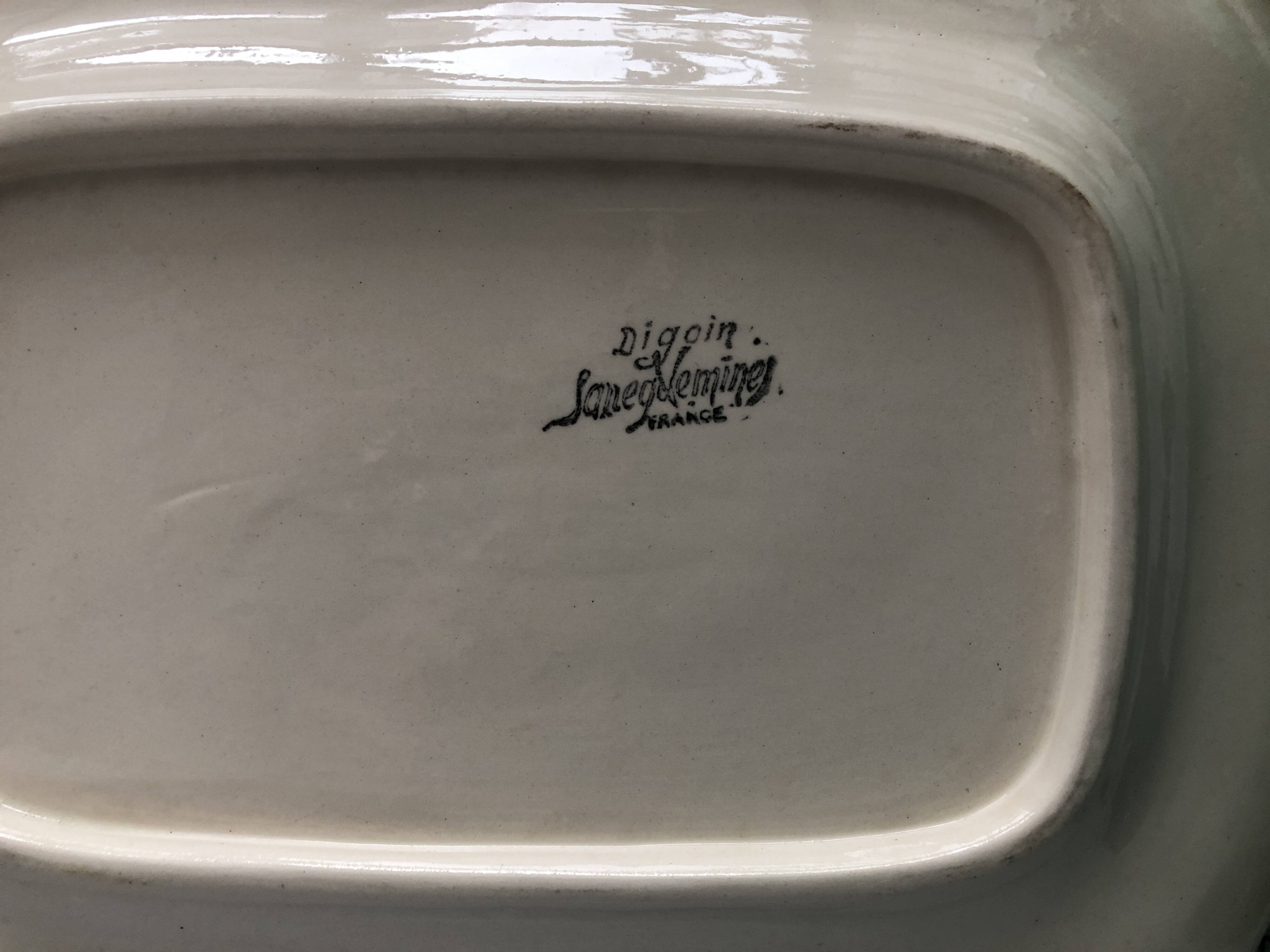 White rectangular dish, signed Digoin Sarreguemines France.