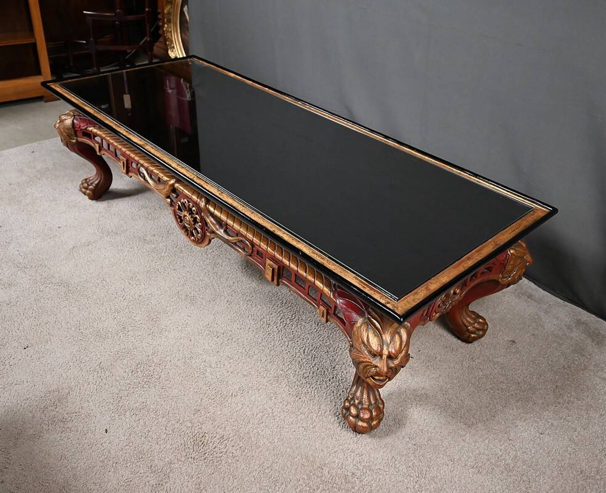 Grande Table Basse Impériale avec plateau de verre, Chine – XXe