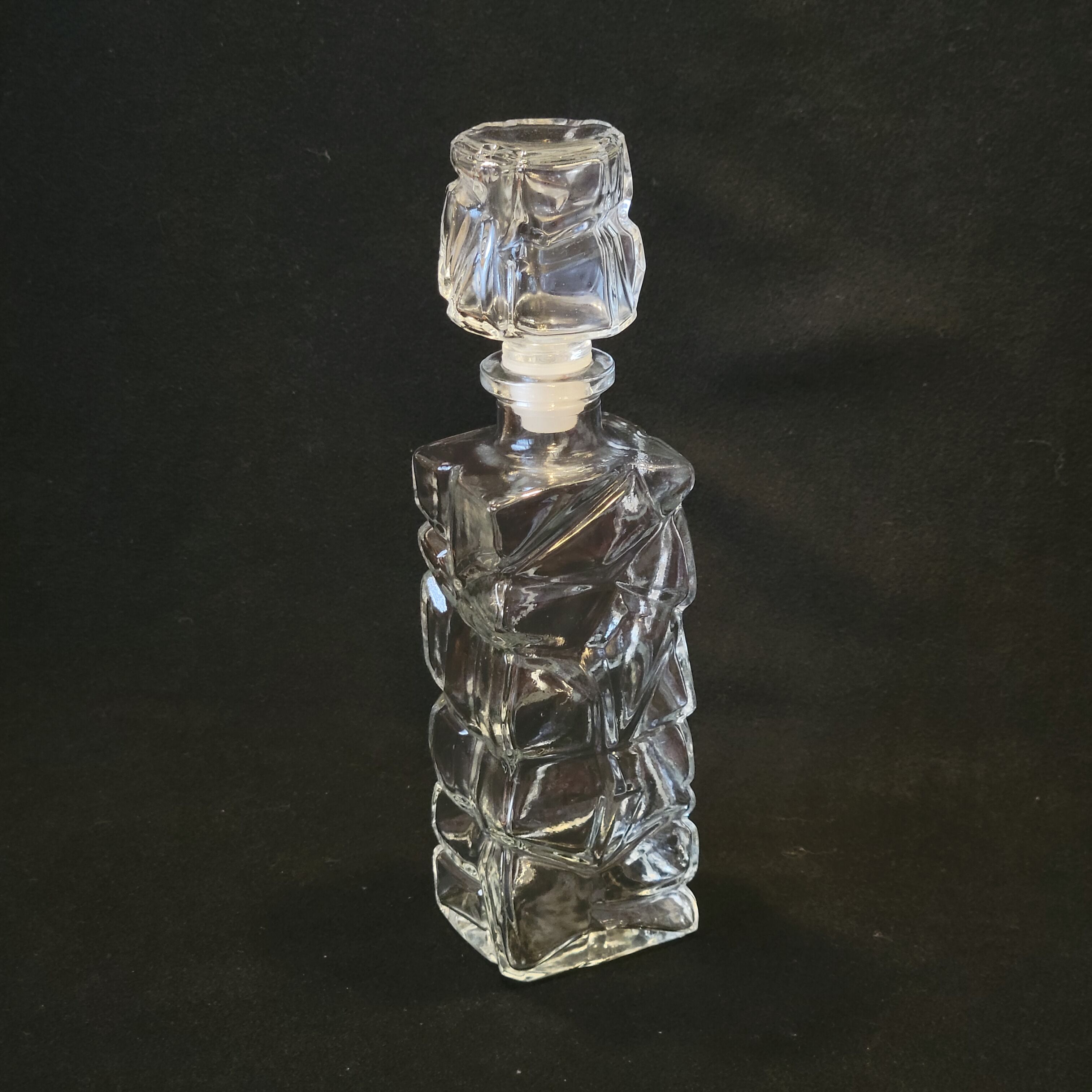 Glass whisky decanter 400 ml